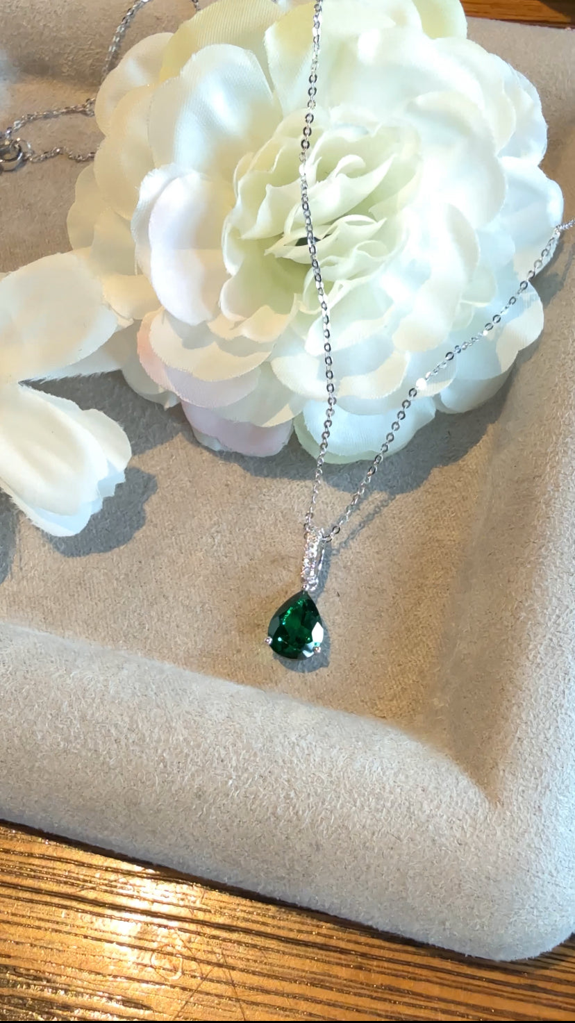 LEILANI Emerald Necklace