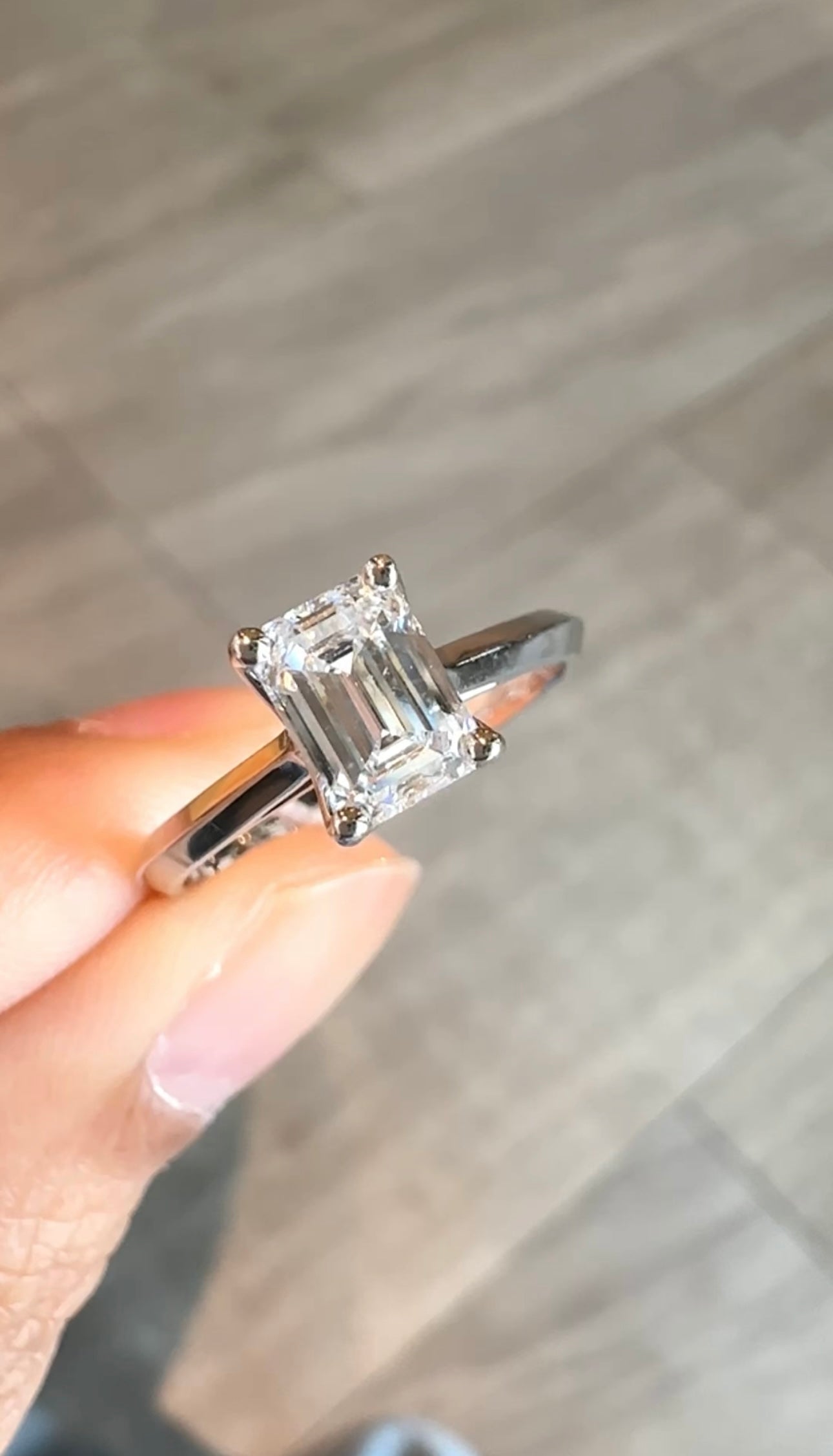 1-Carat Emerald Ring