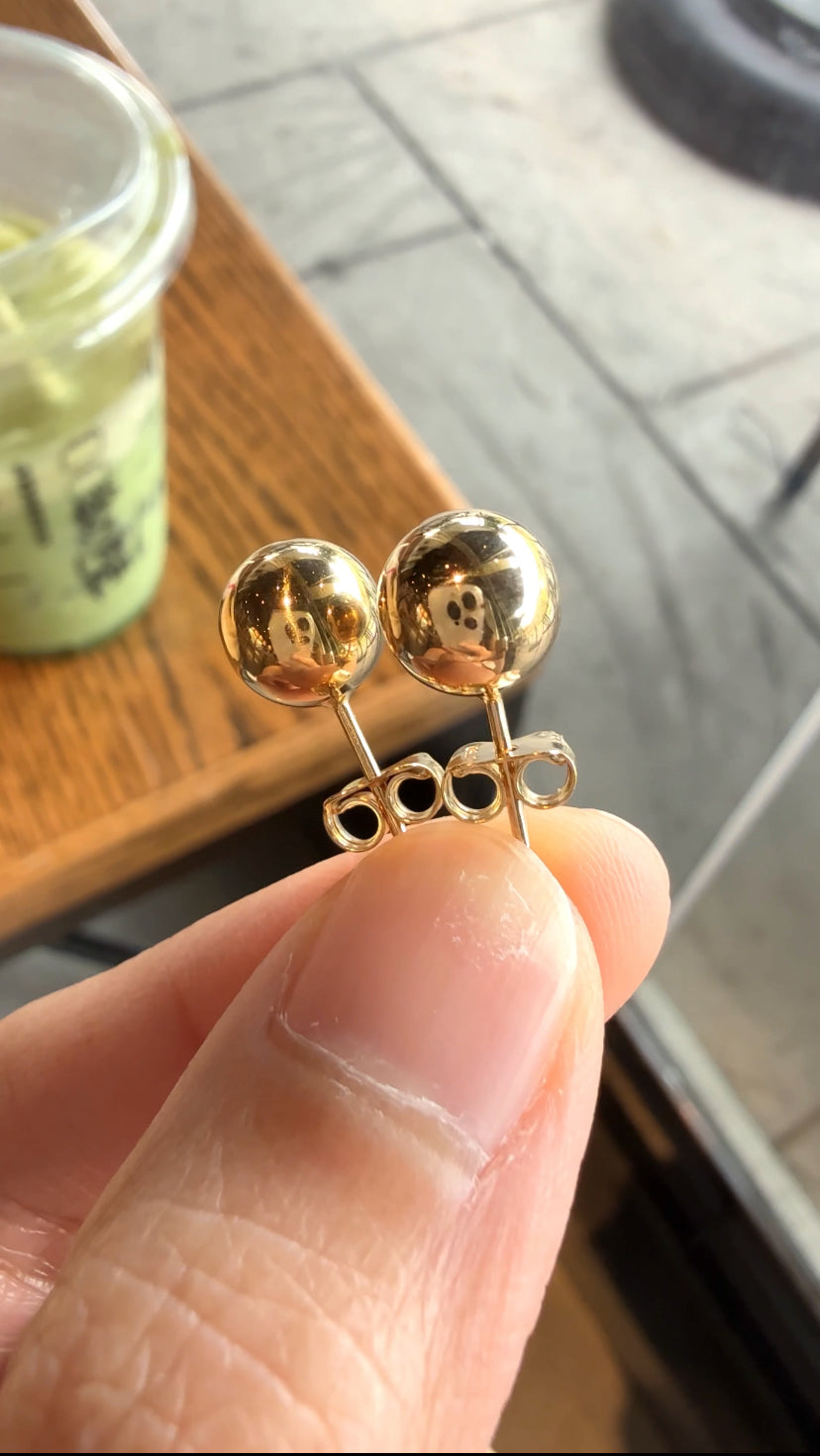 NICOLE Ball Stud Earrings (YG)