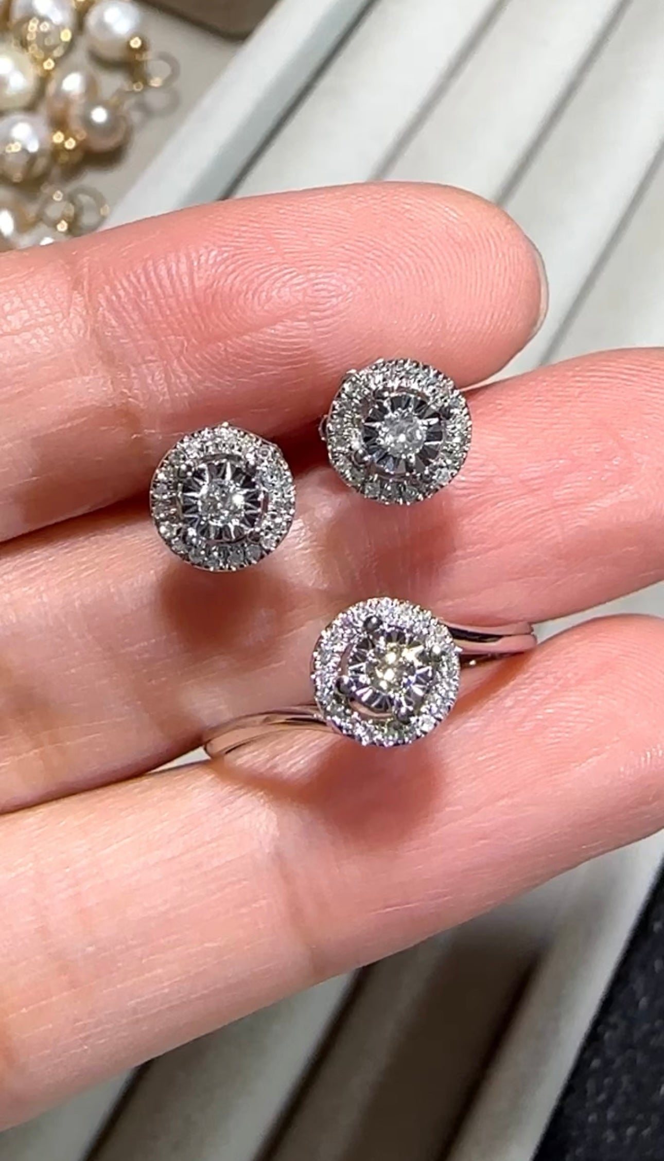 Cathy Sparkling Diamond Earrings