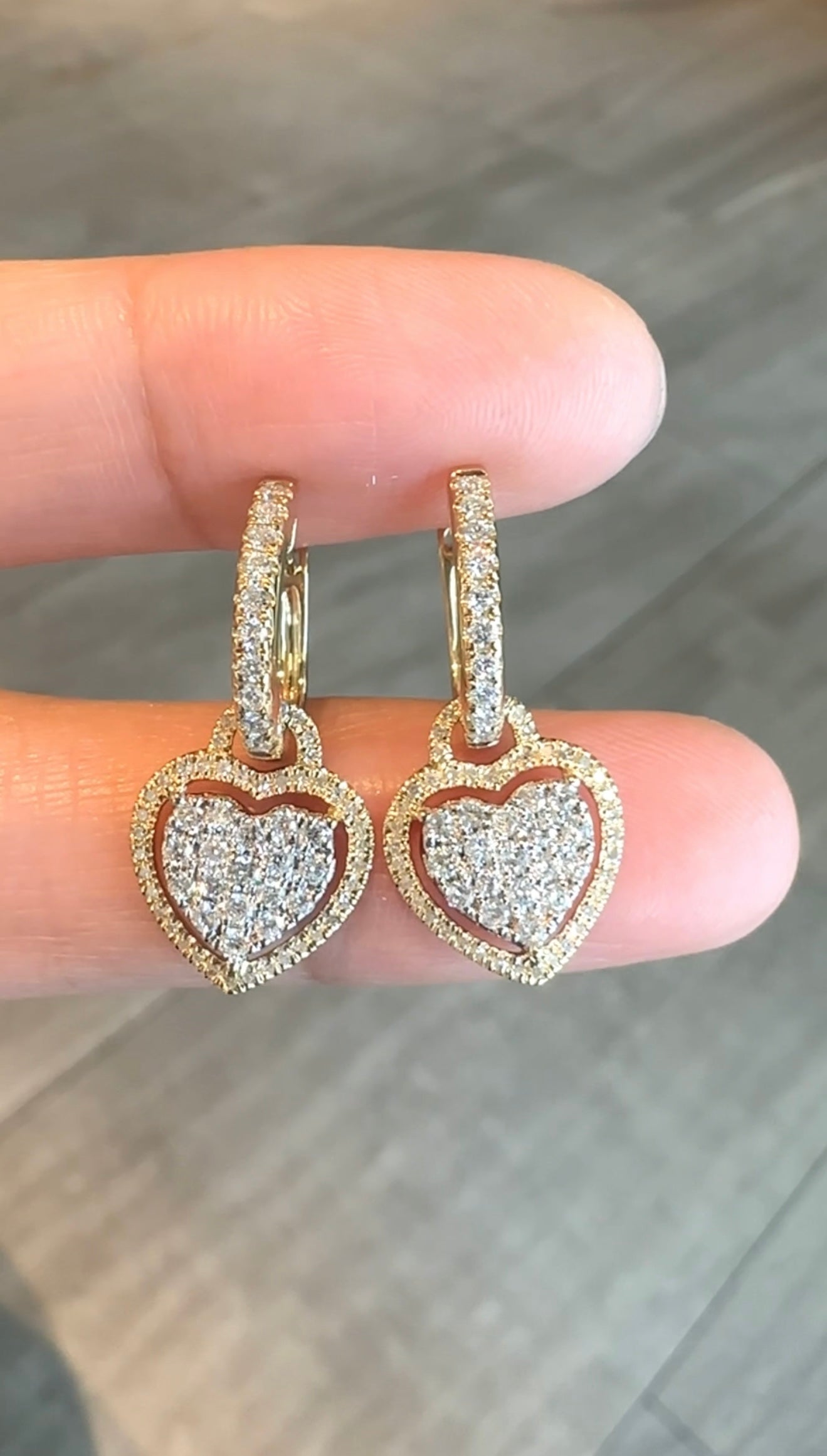 Hana Heart Dangling Earrings