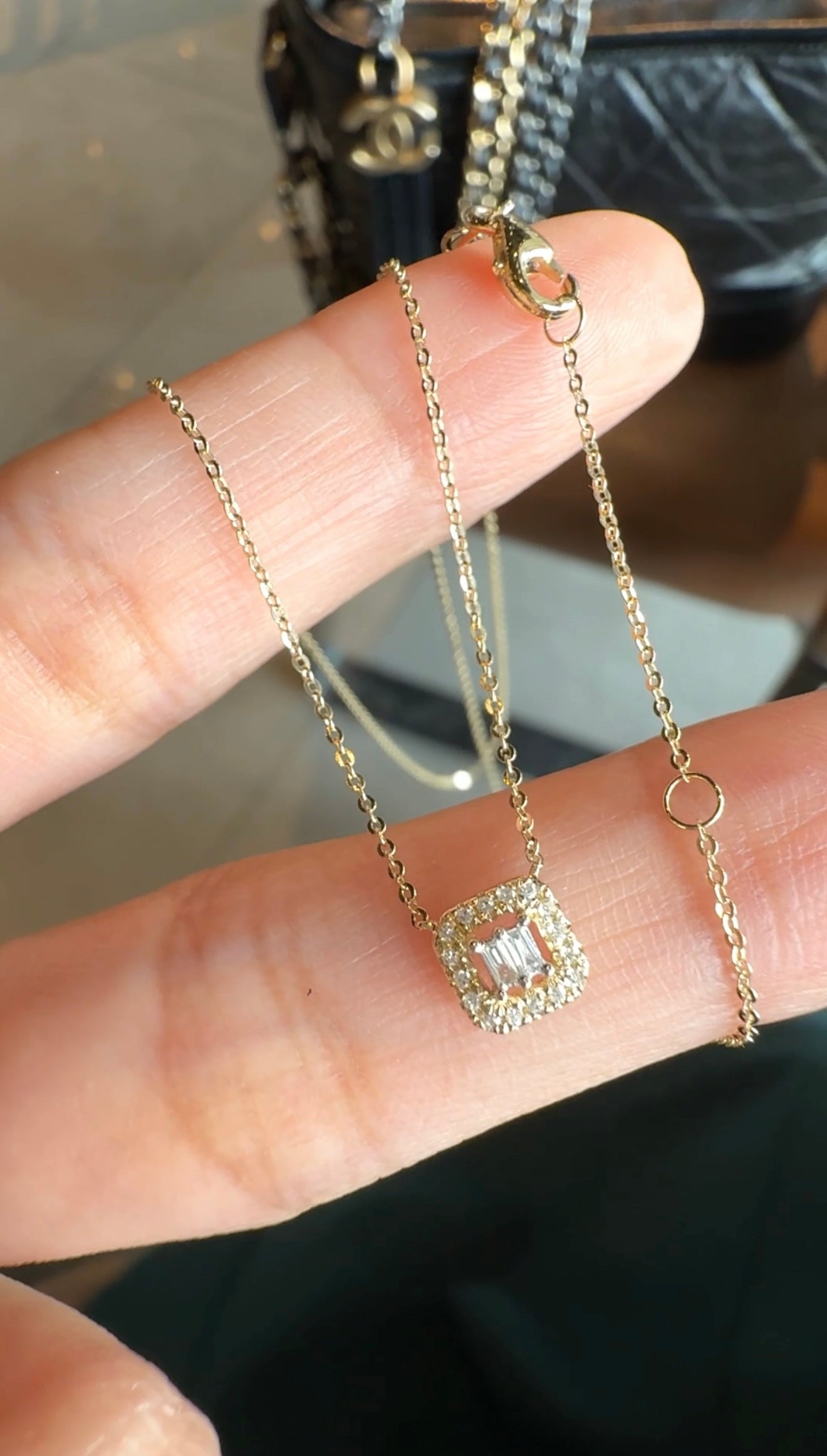 Cari Square Necklace