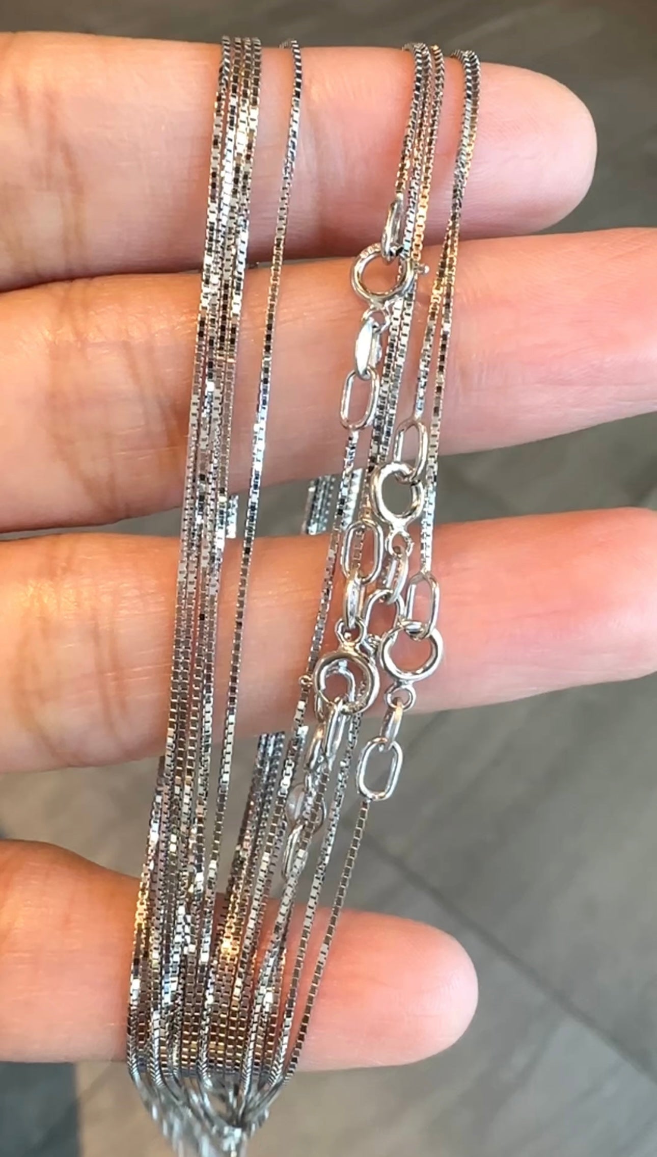 BELEN Box Chain