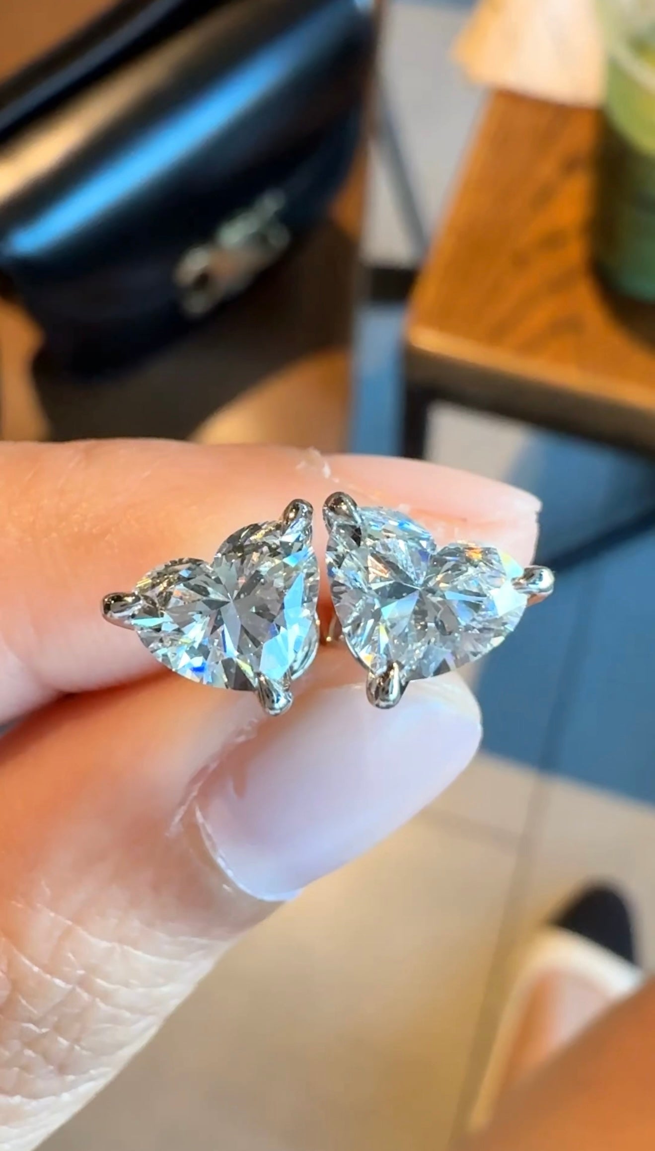 YNA HEART DIAMOND EARRINGS