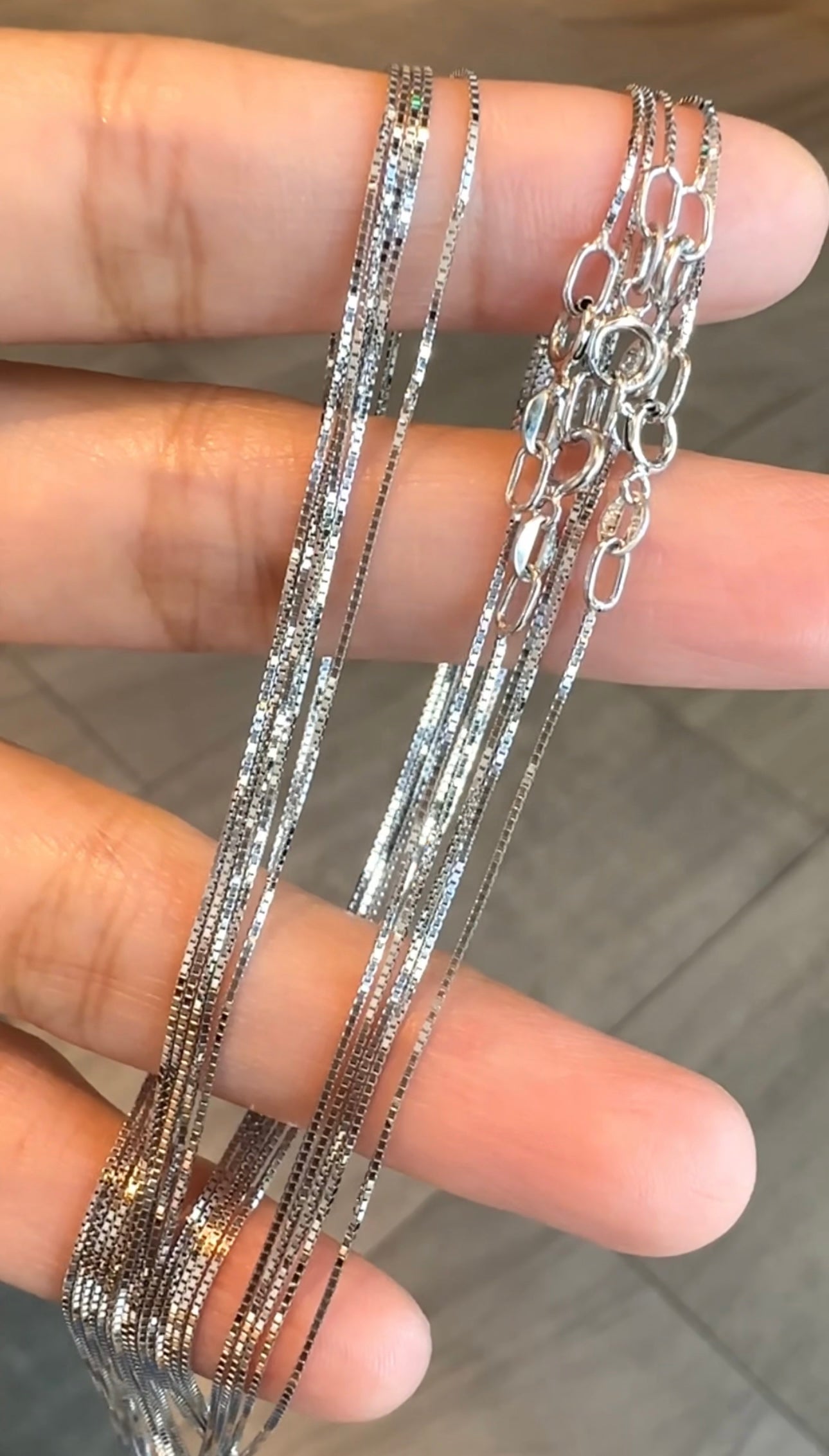 BELEN Box Chain