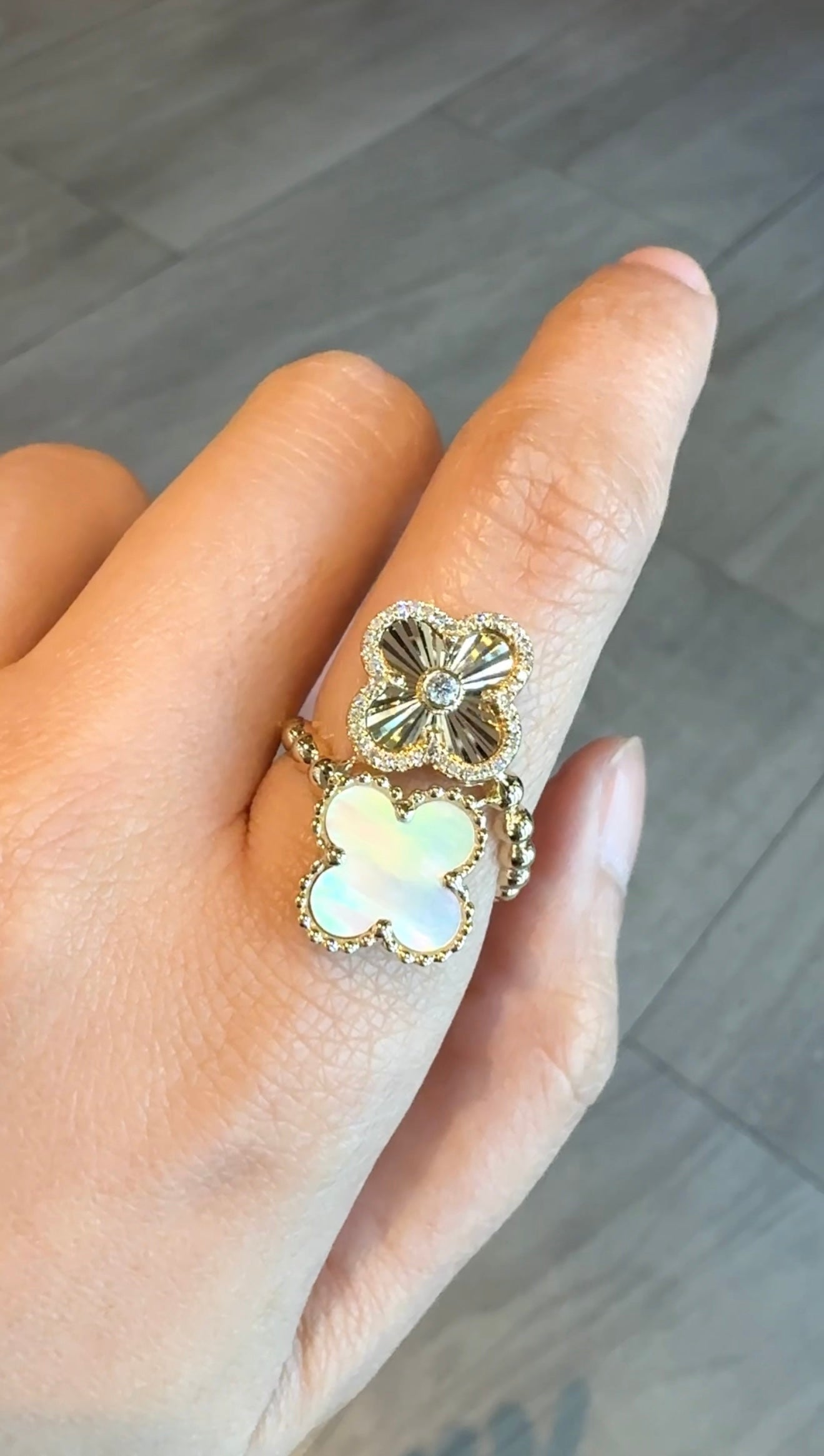 Vaya Clover Ring