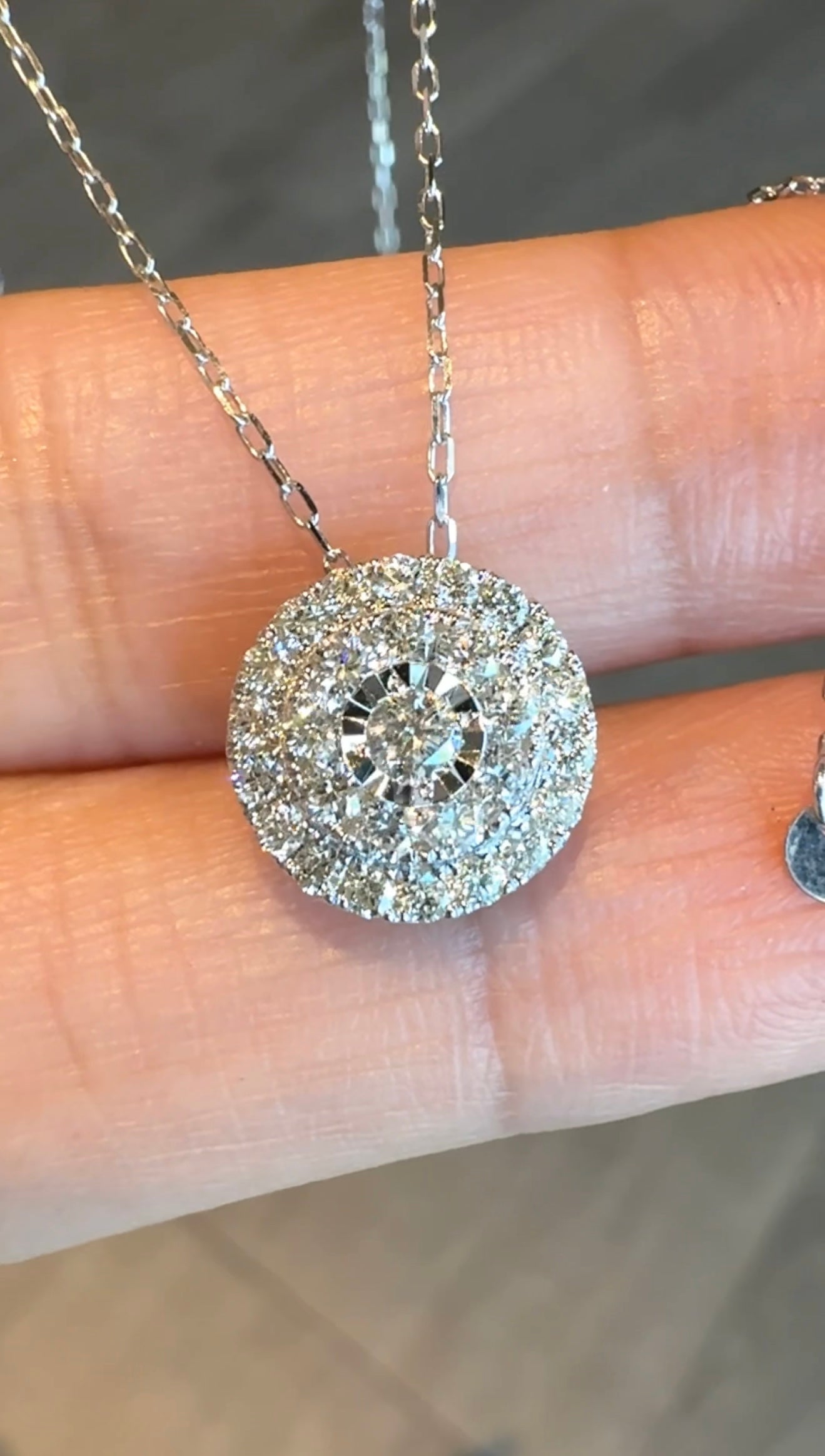 Layla Round Necklace