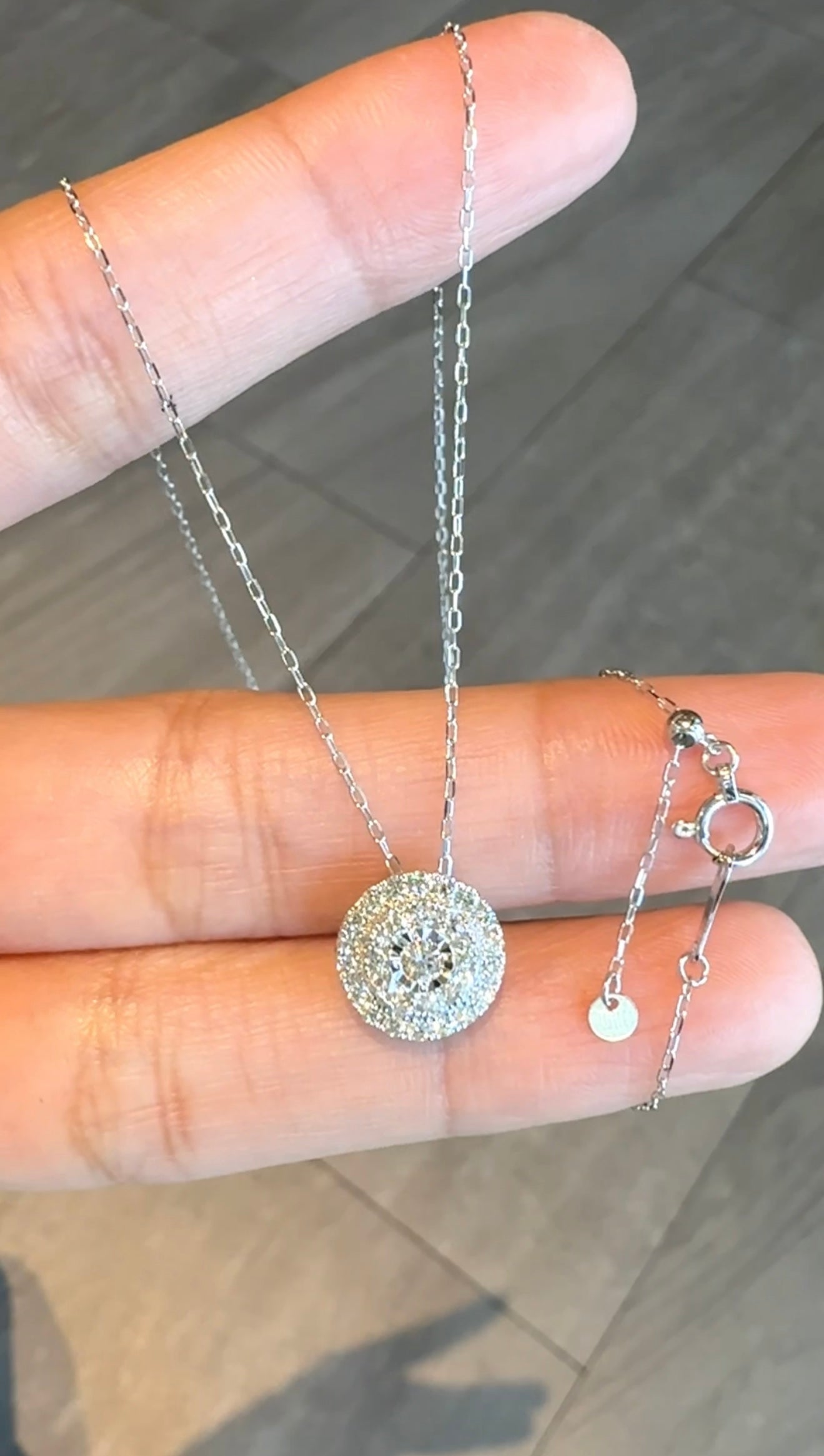 Layla Round Necklace