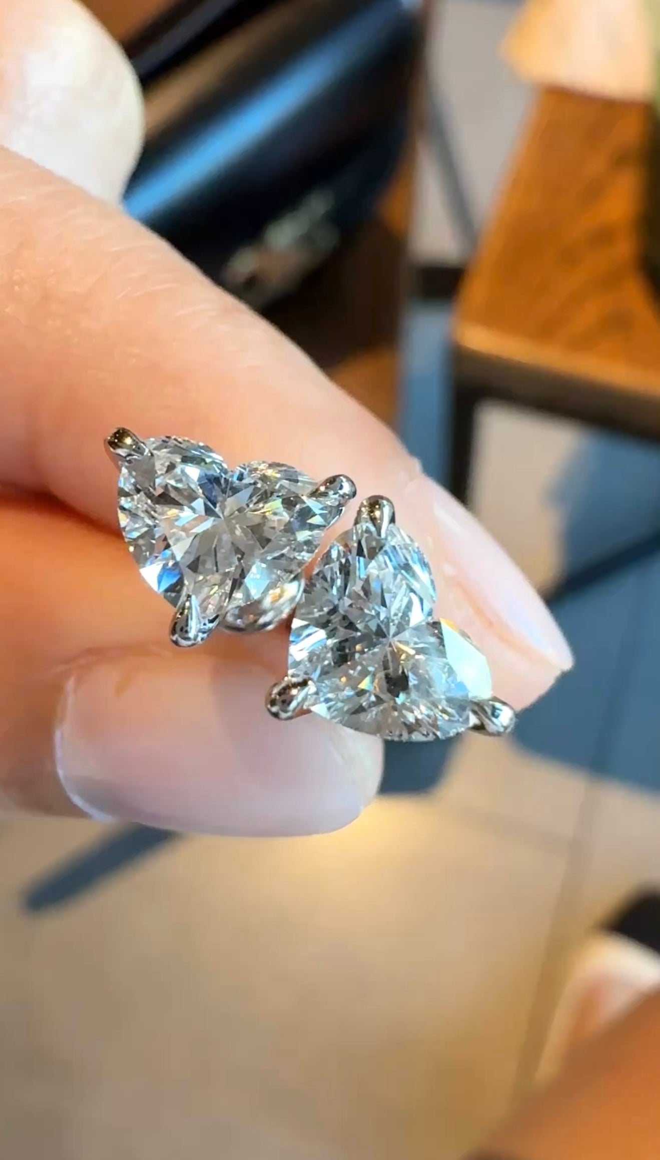 YNA HEART DIAMOND EARRINGS