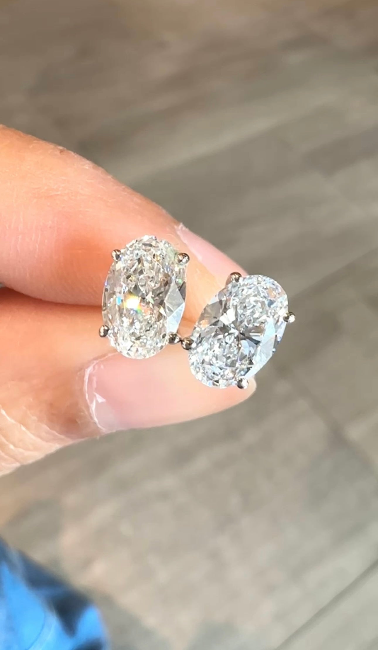 Ava 1-Carat Oval Diamond Earrings