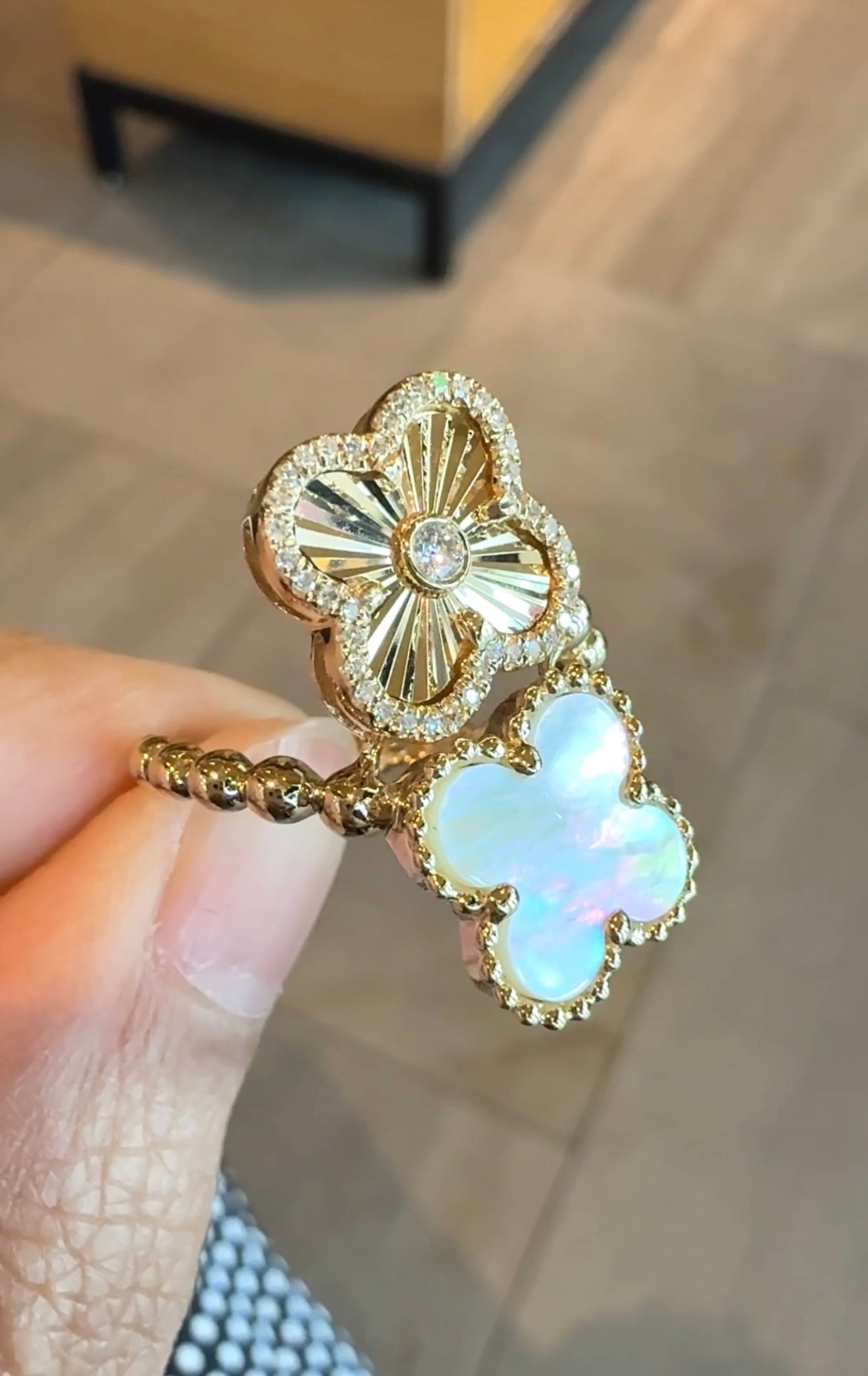 Vaya Clover Ring