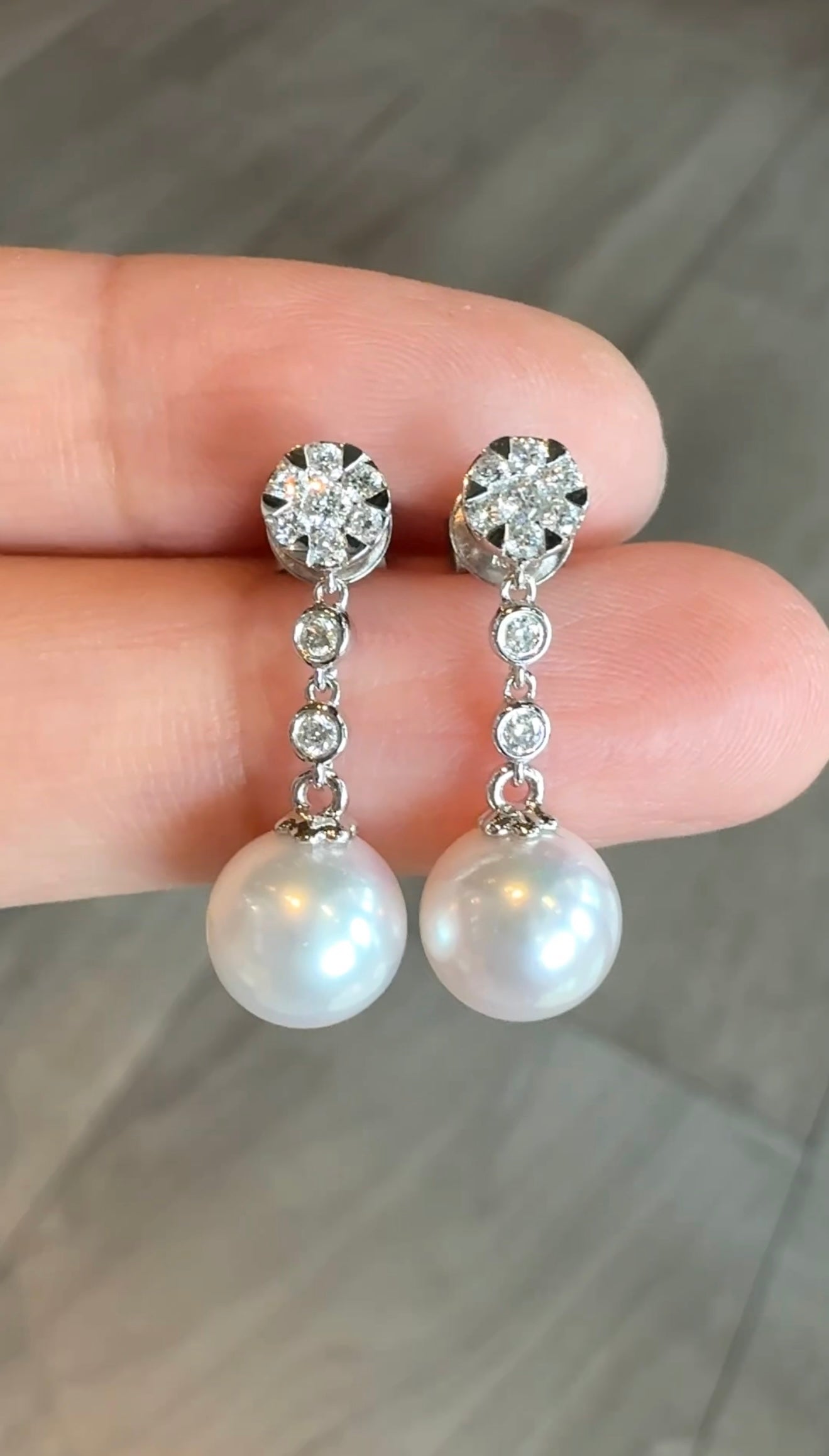 Denise Dangling Pearl