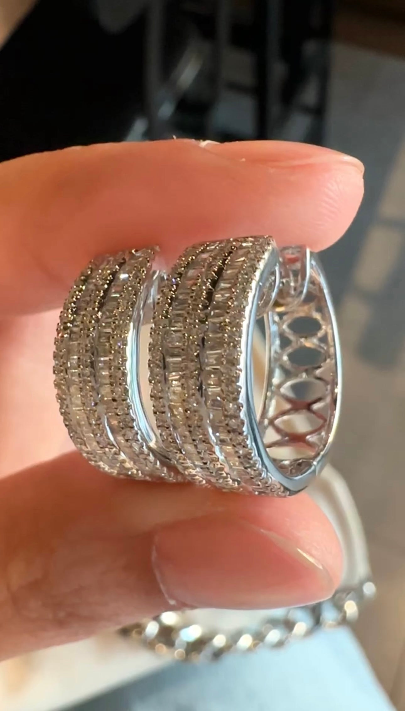 Maren Hoop Earrings
