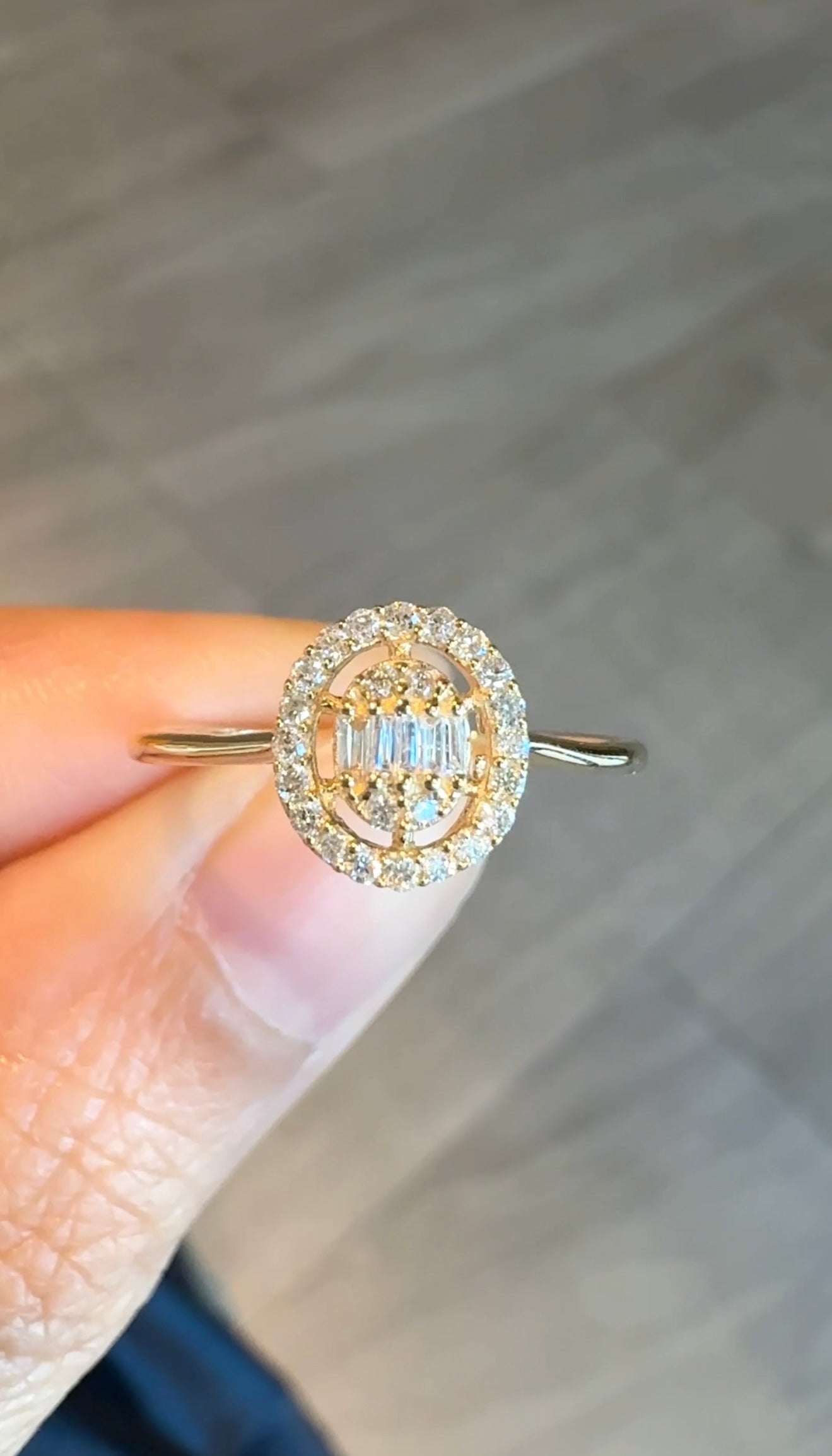 Ola Diamond Ring