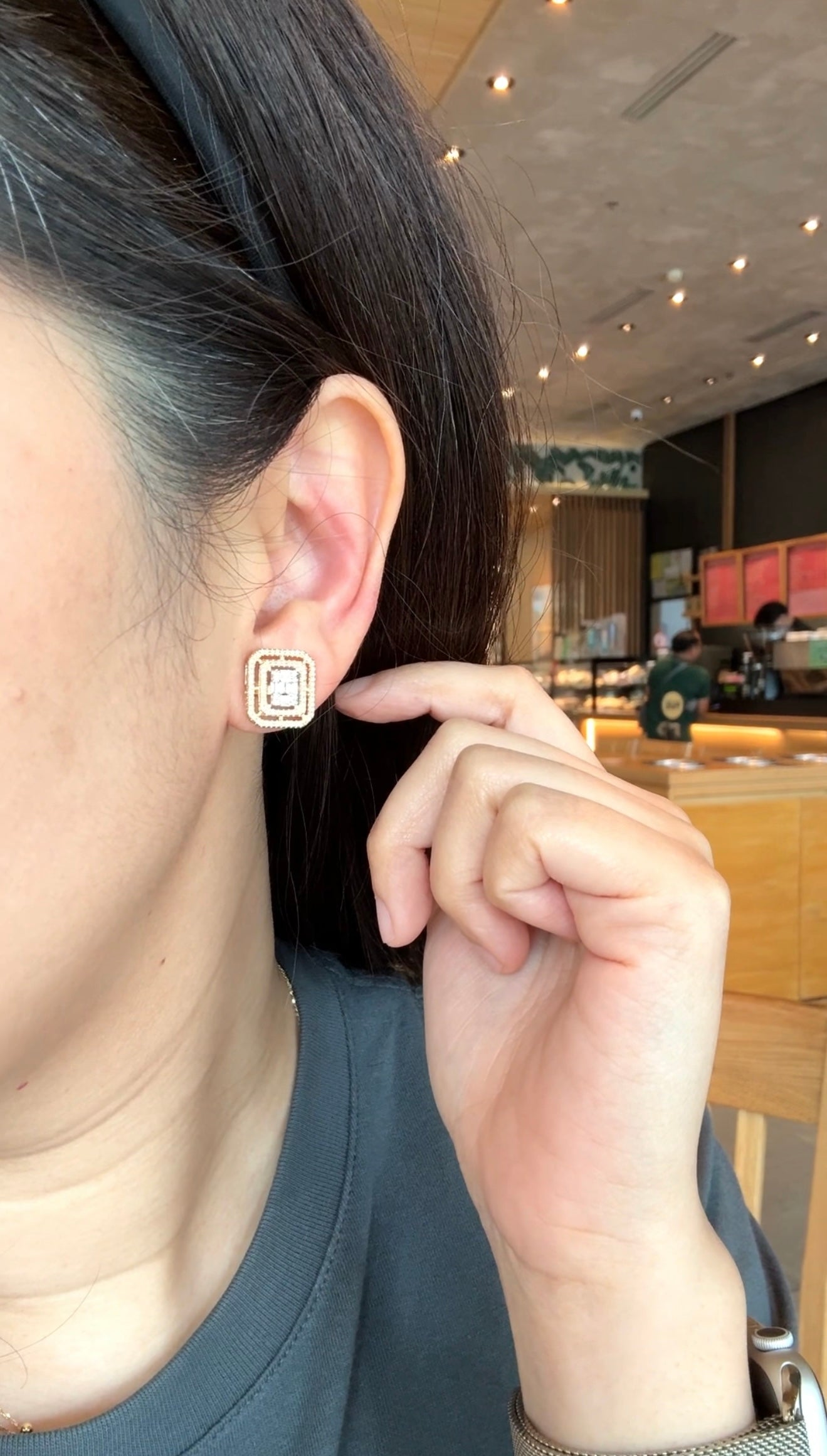 Ezra Diamond Earrings
