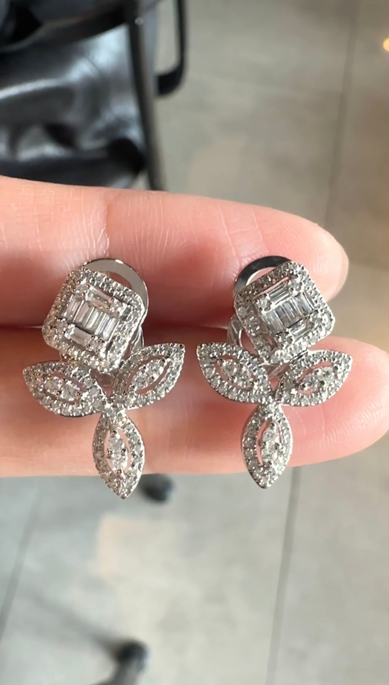 CLEO Emerald w/ Triple Leaf Earrings