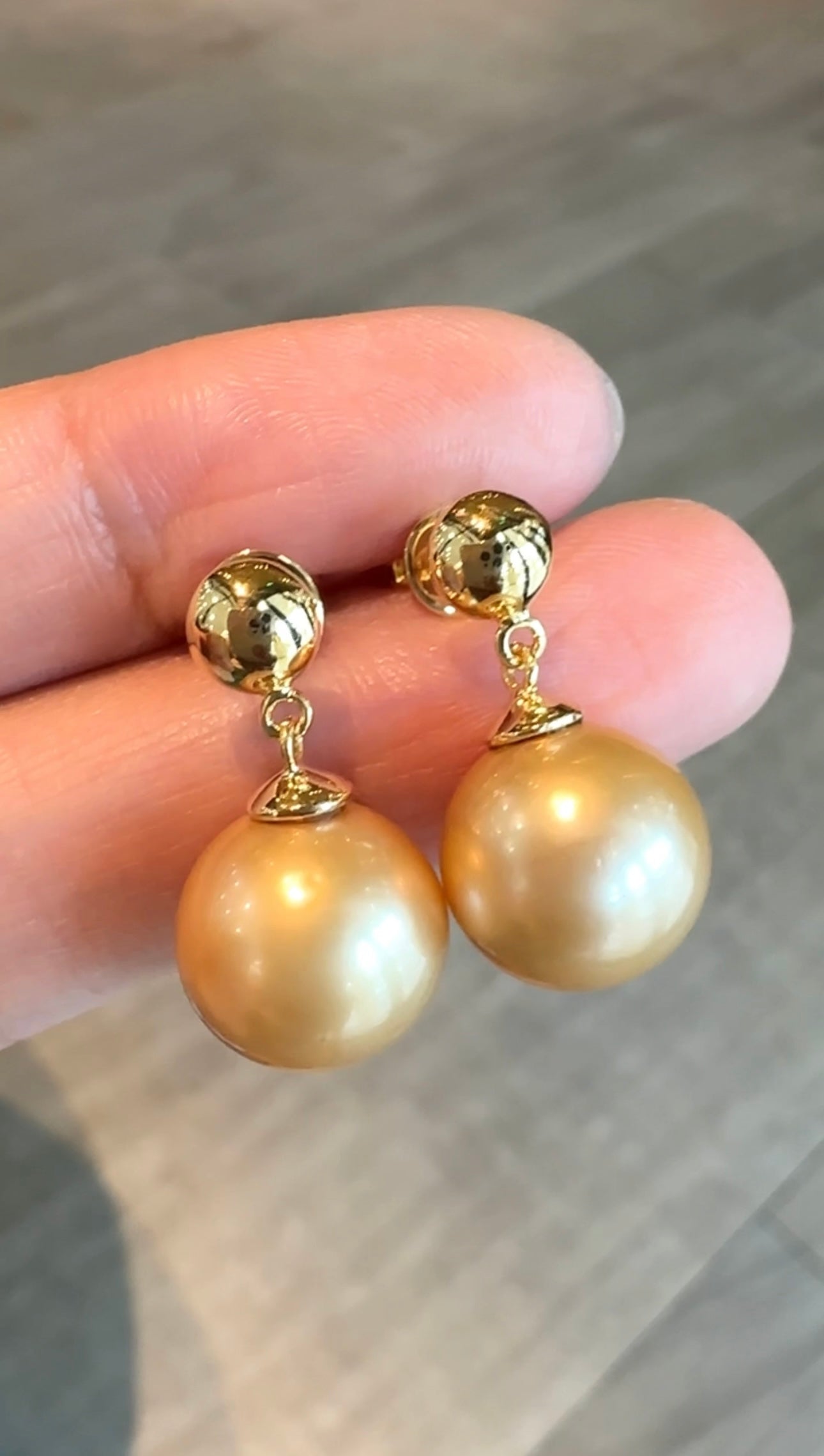 Mireli Golden South Sea Pearl Dangling