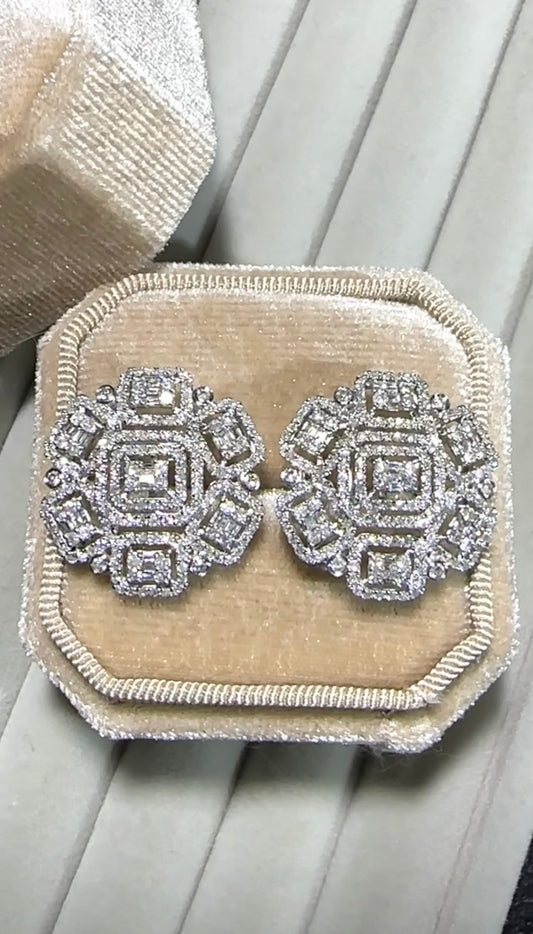 Round Emerald Shaped Earrings
