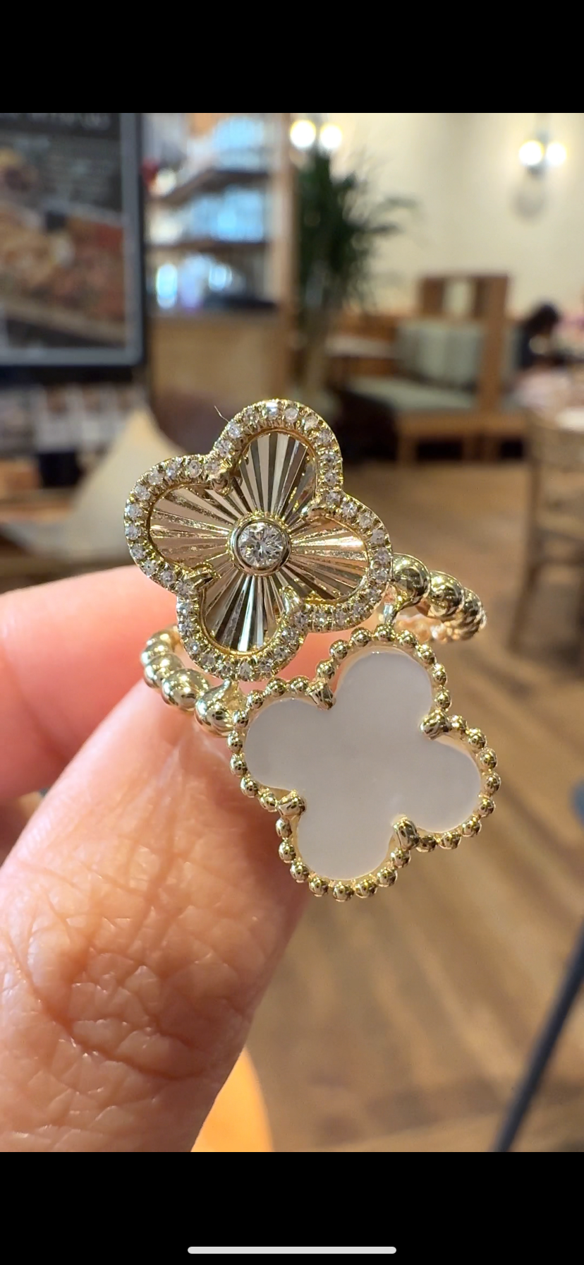 VAYA Clover Ring