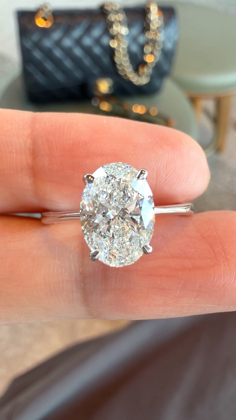 TARA 2 Carat LGD Oval Ring