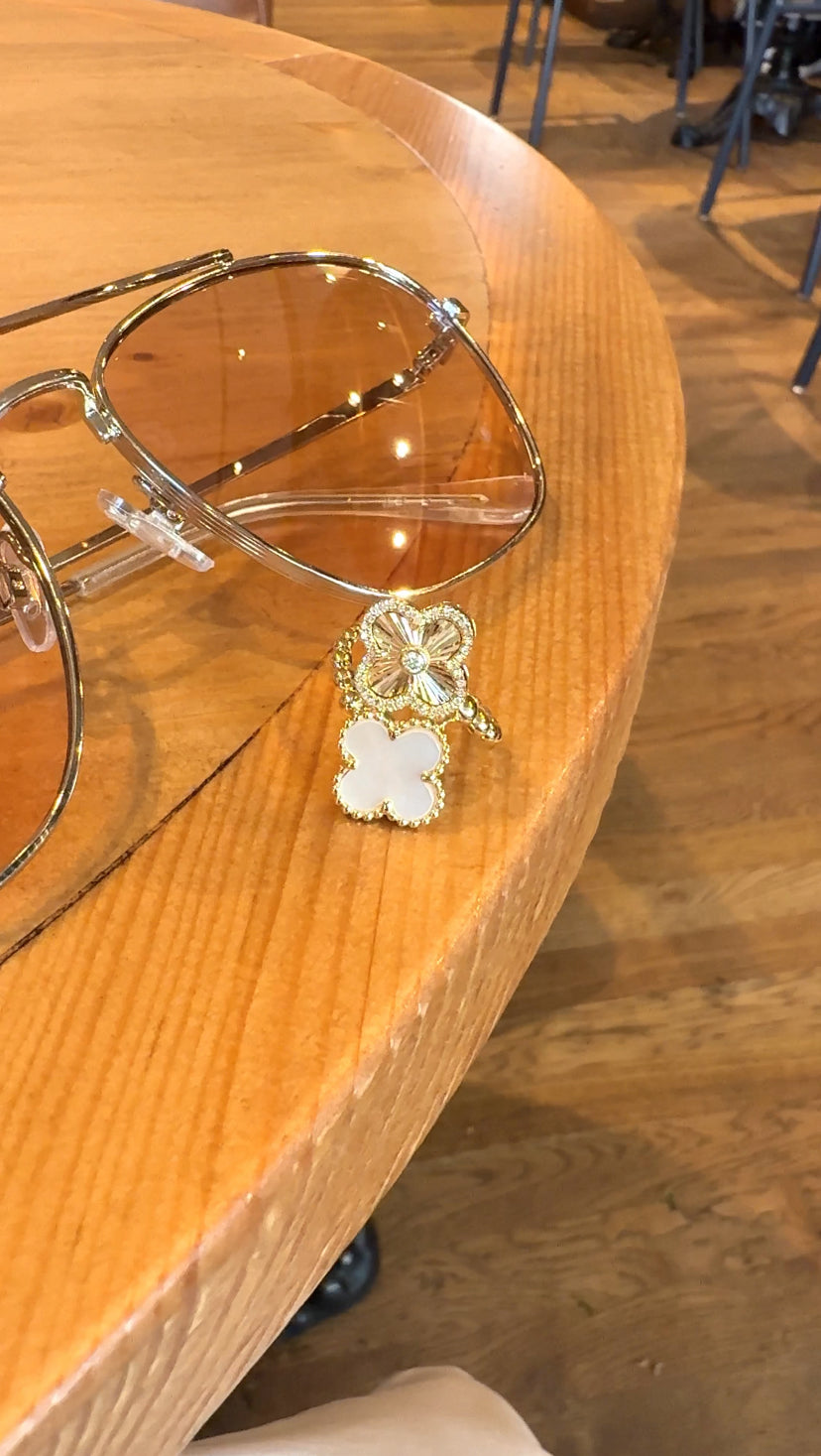 VAYA Clover Ring
