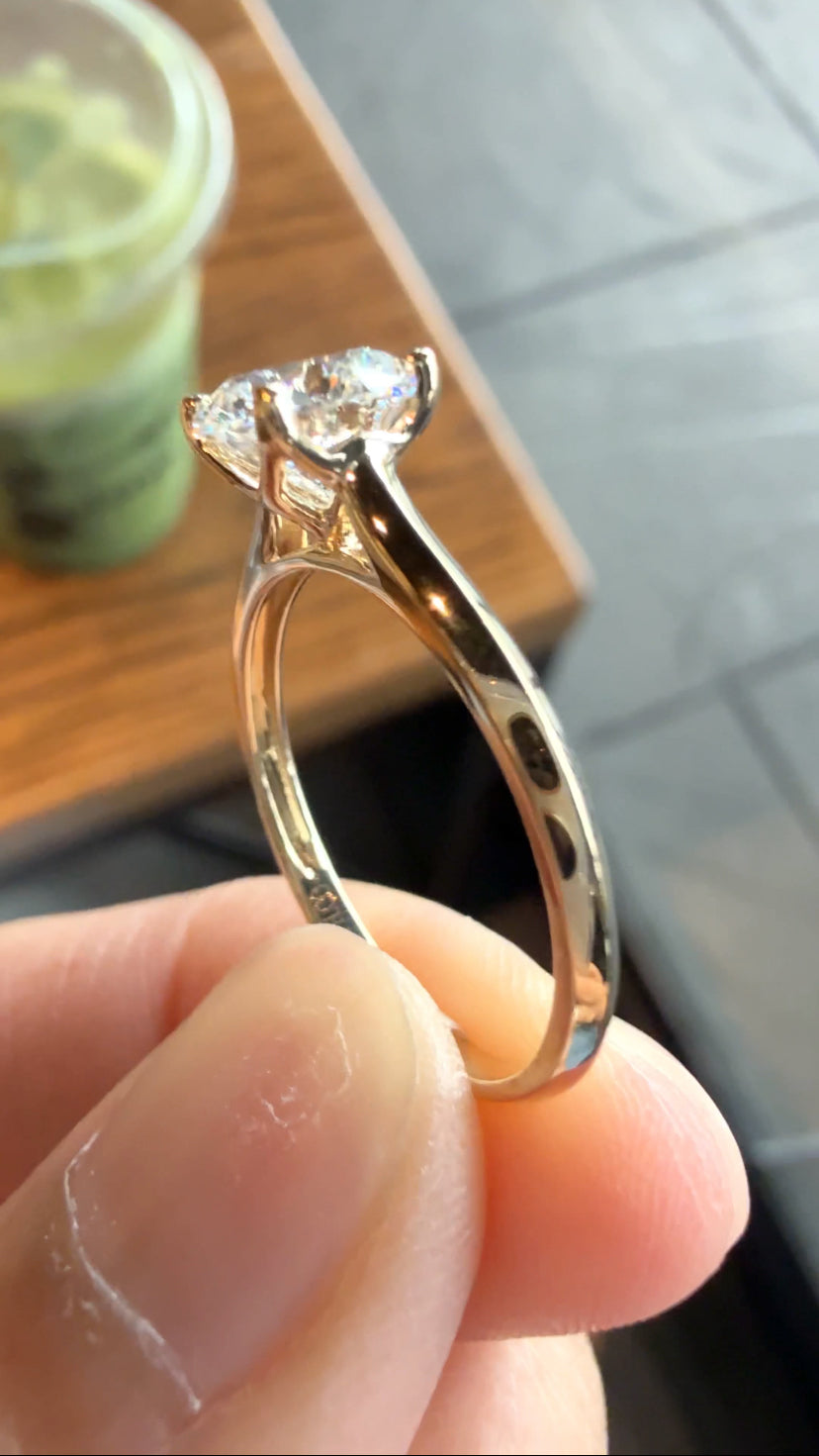 STELLA Solitaire Ring (YG)