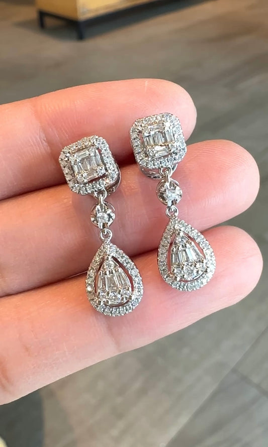 COLLEEN Dangling Earrings