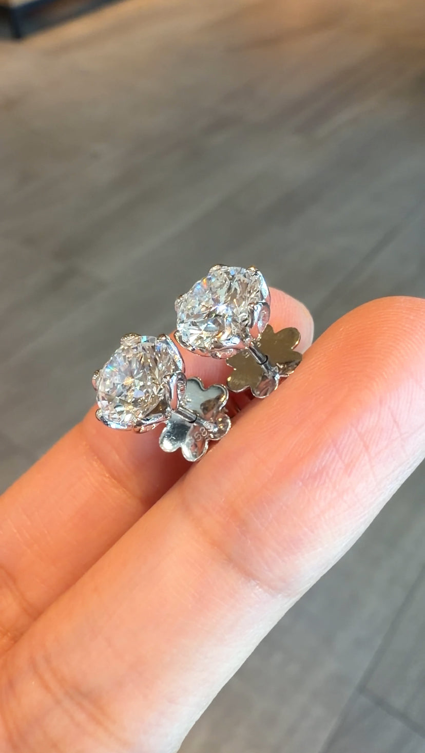 ELODIE 3-Carat Tulip Stud Earrings