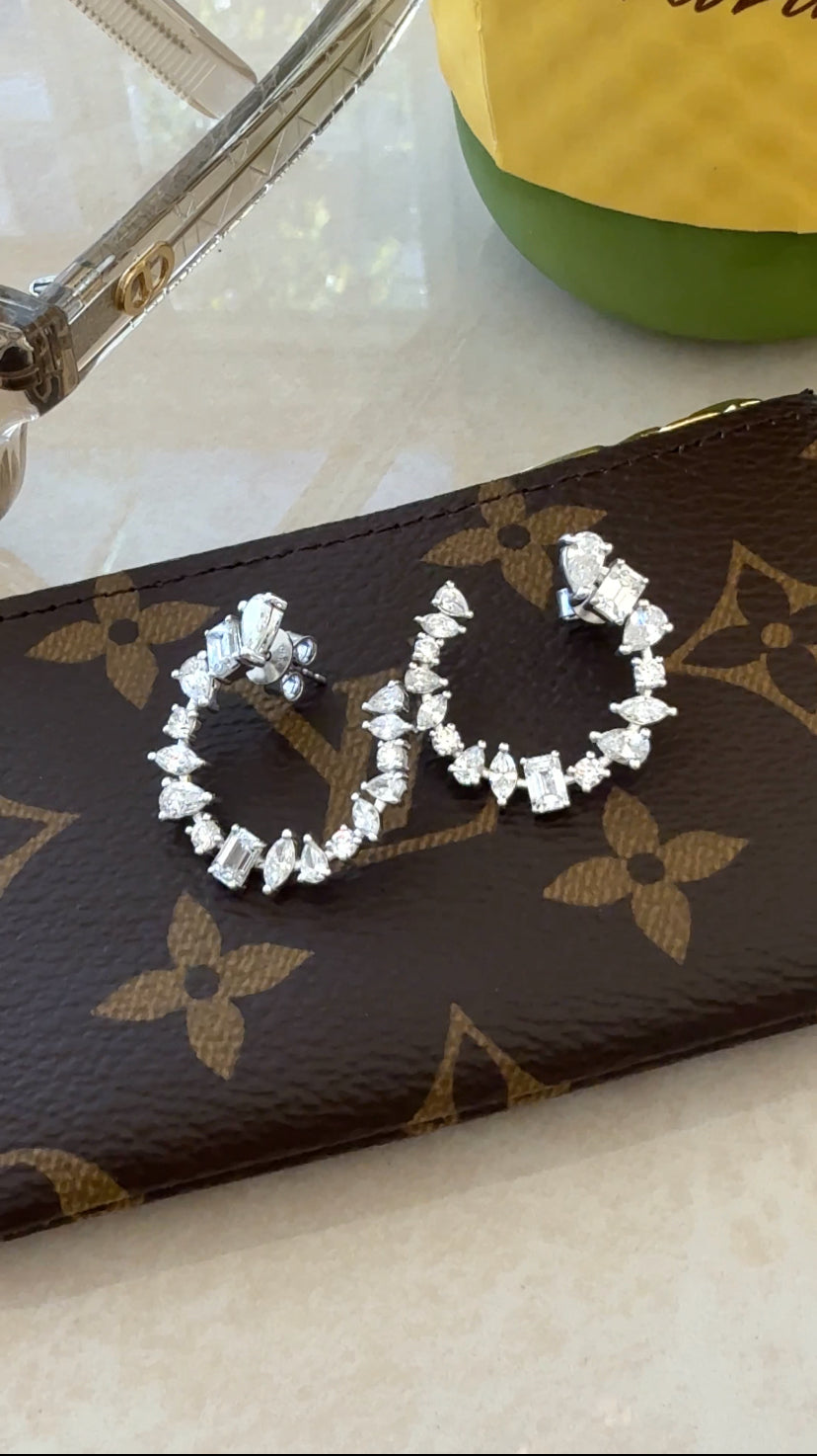 ZAILA Cluster Diamond Hoops