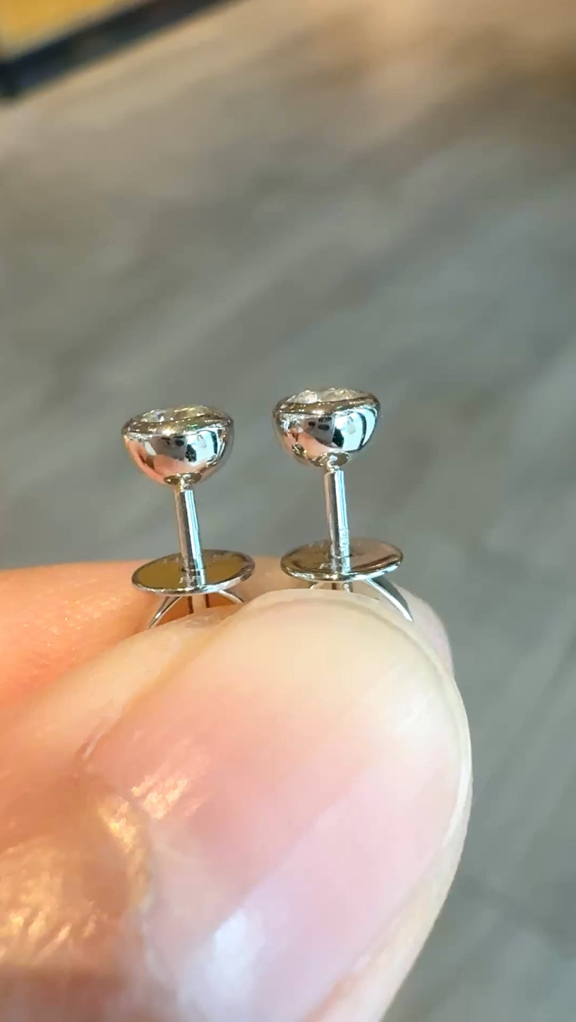 JOAN Round Stud Bezel Earrings