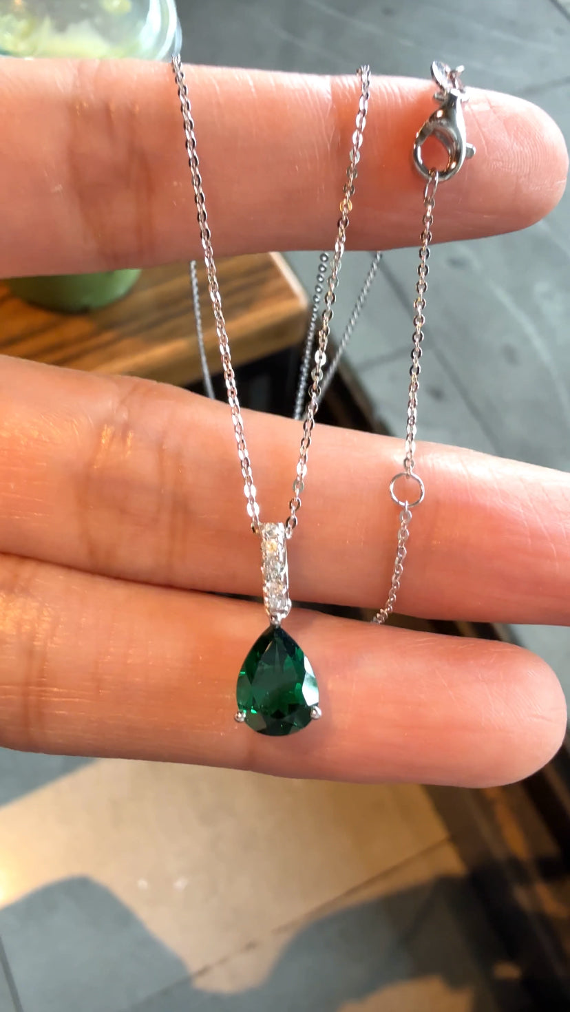 LEILANI Emerald Necklace