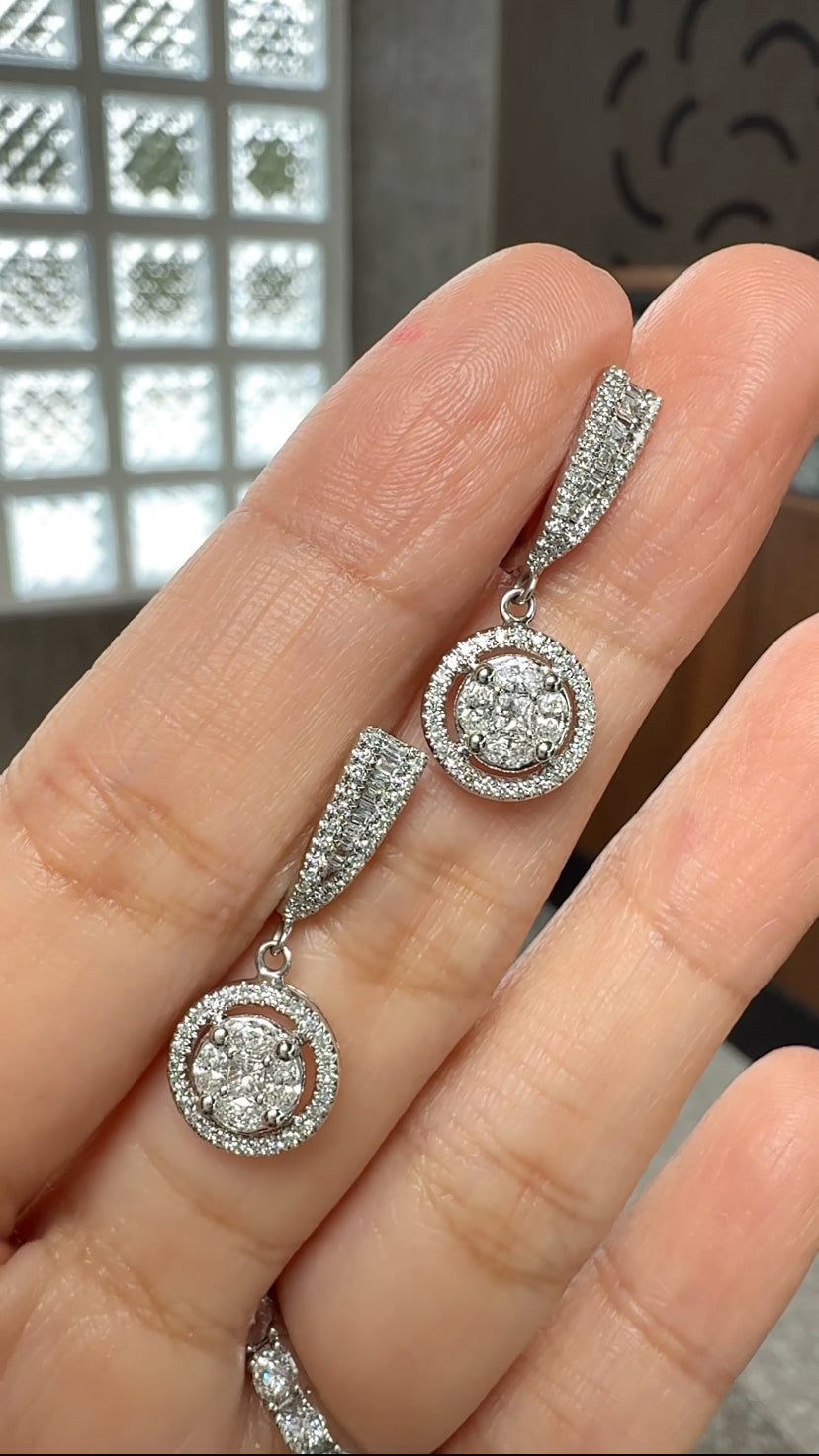 ANRI Round Dangling Earrings