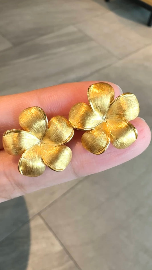 PLUMERIA Earrings