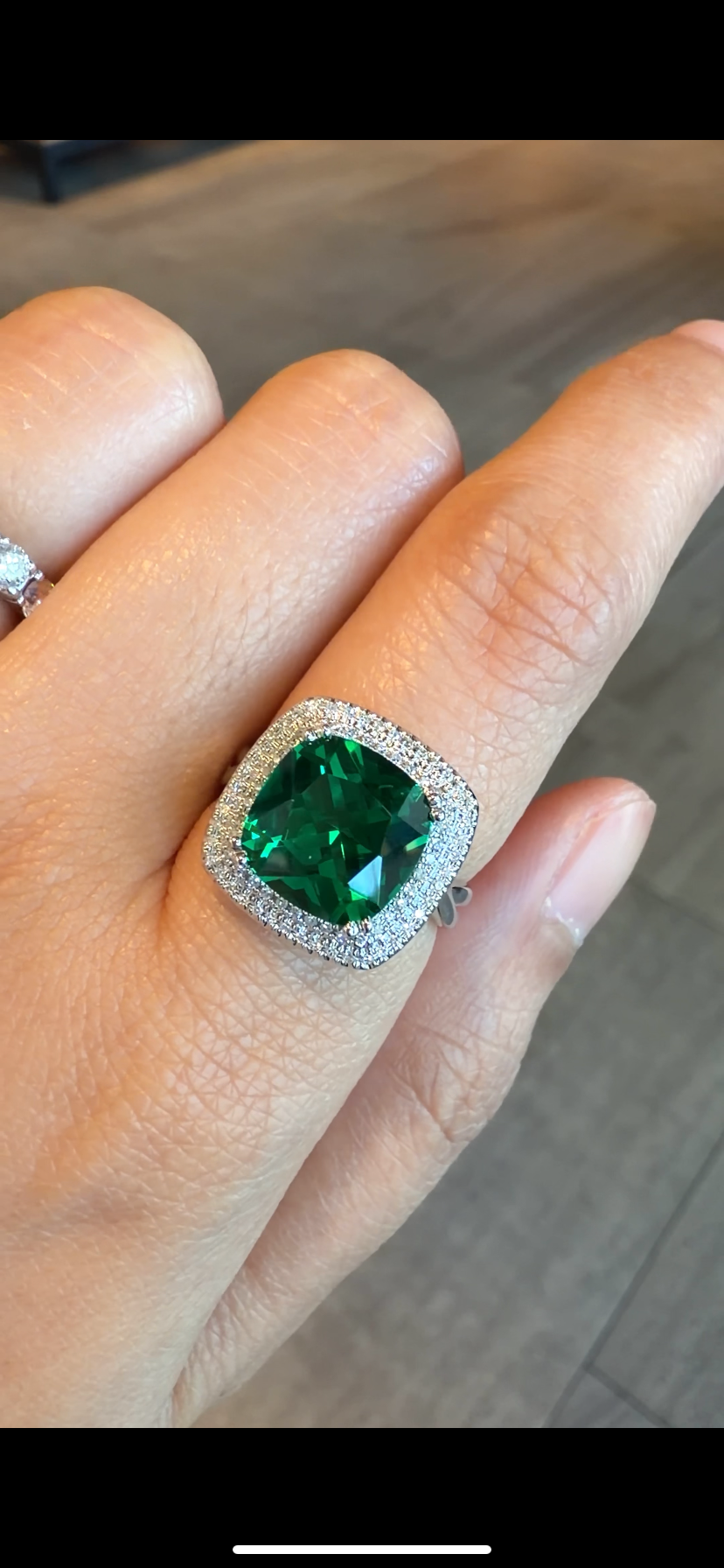 LUNETTE Emerald Cushion Ring