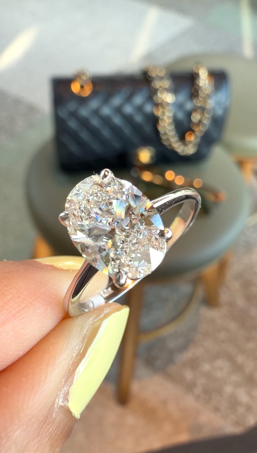 TARA 2 Carat LGD Oval Ring