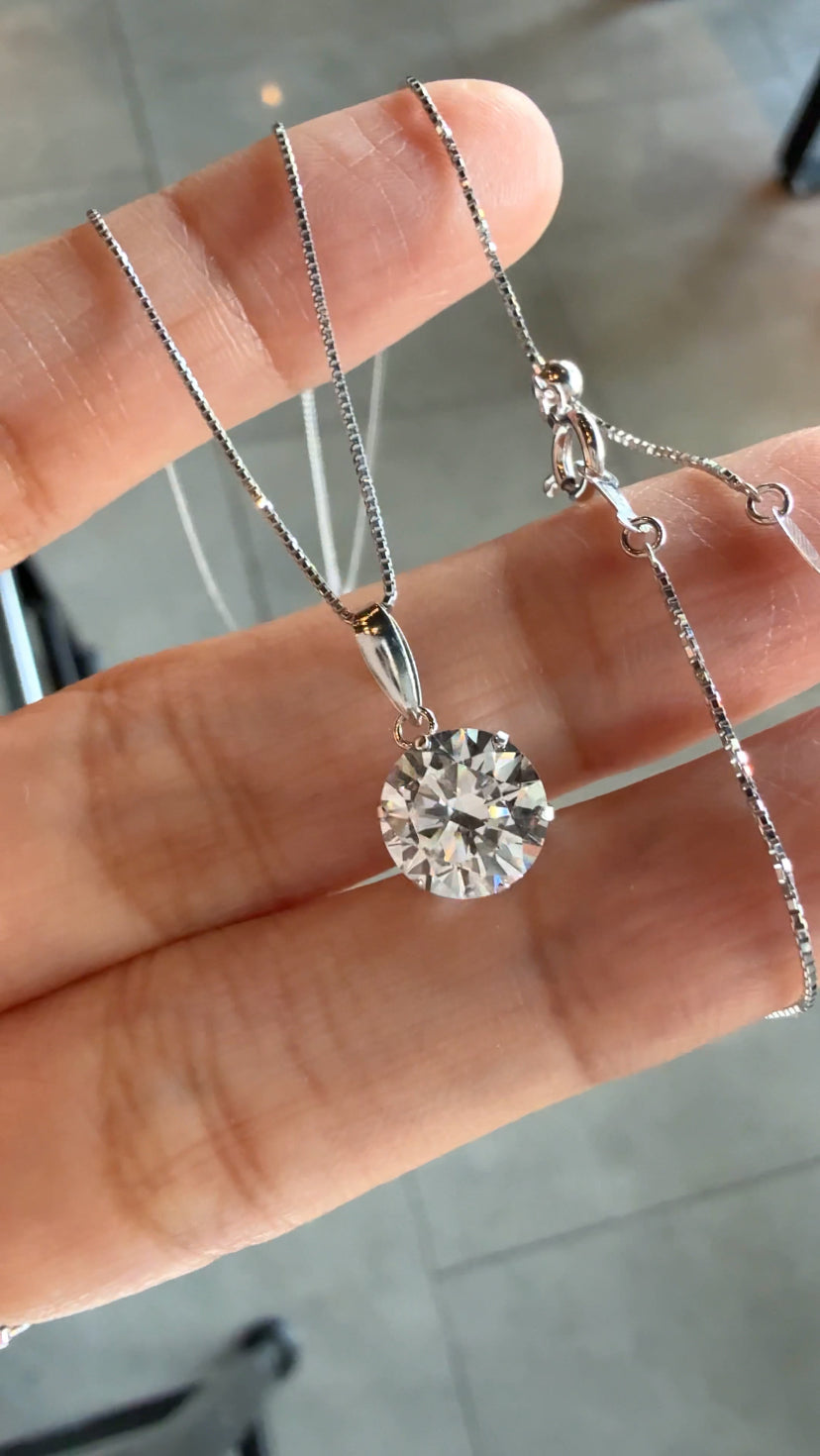 MERCY Round Necklace