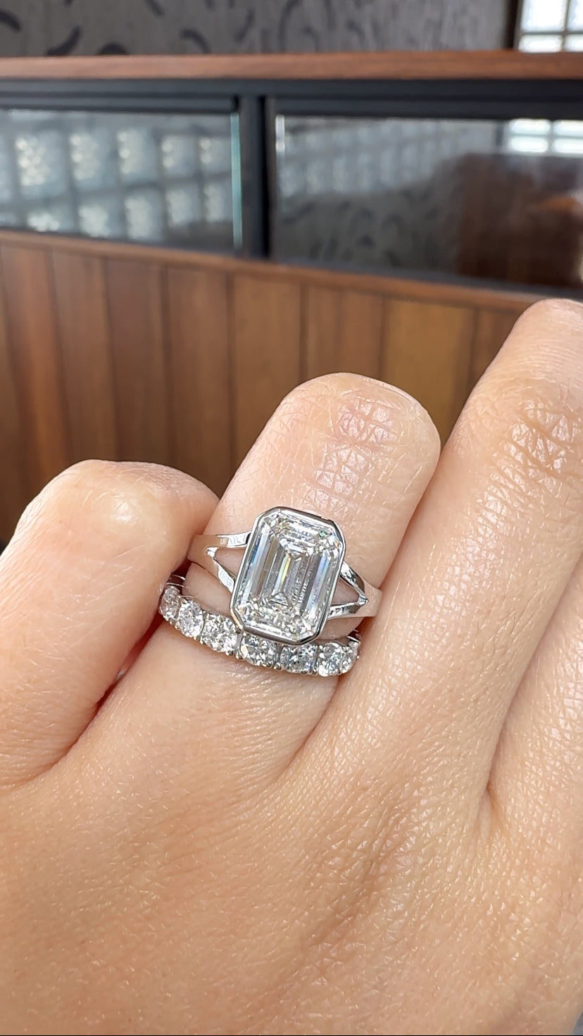 GEORGINA Bezel Emerald Ring