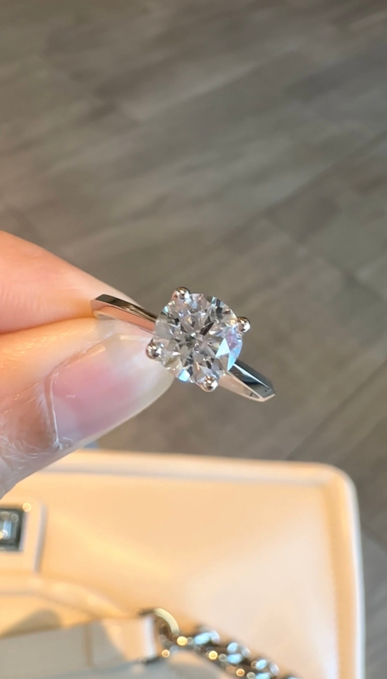 Arabella 1-Carat Round Diamond Ring