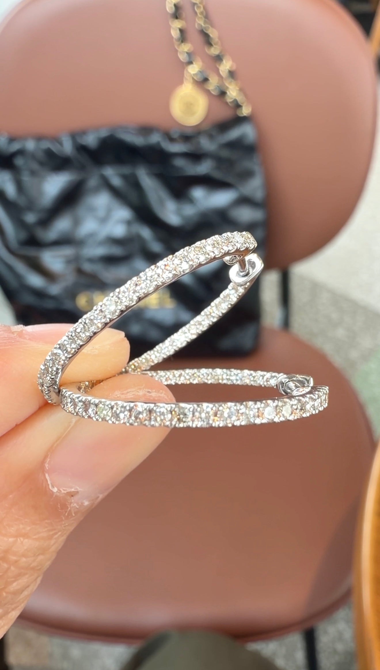 ETERNA In & out Hoop Earrings