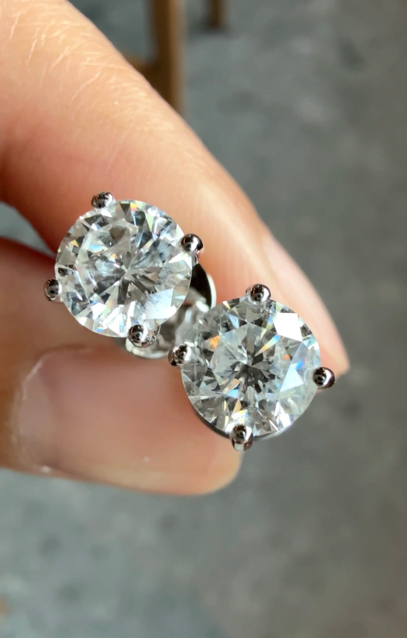 Mila Diamond Stud Earrings