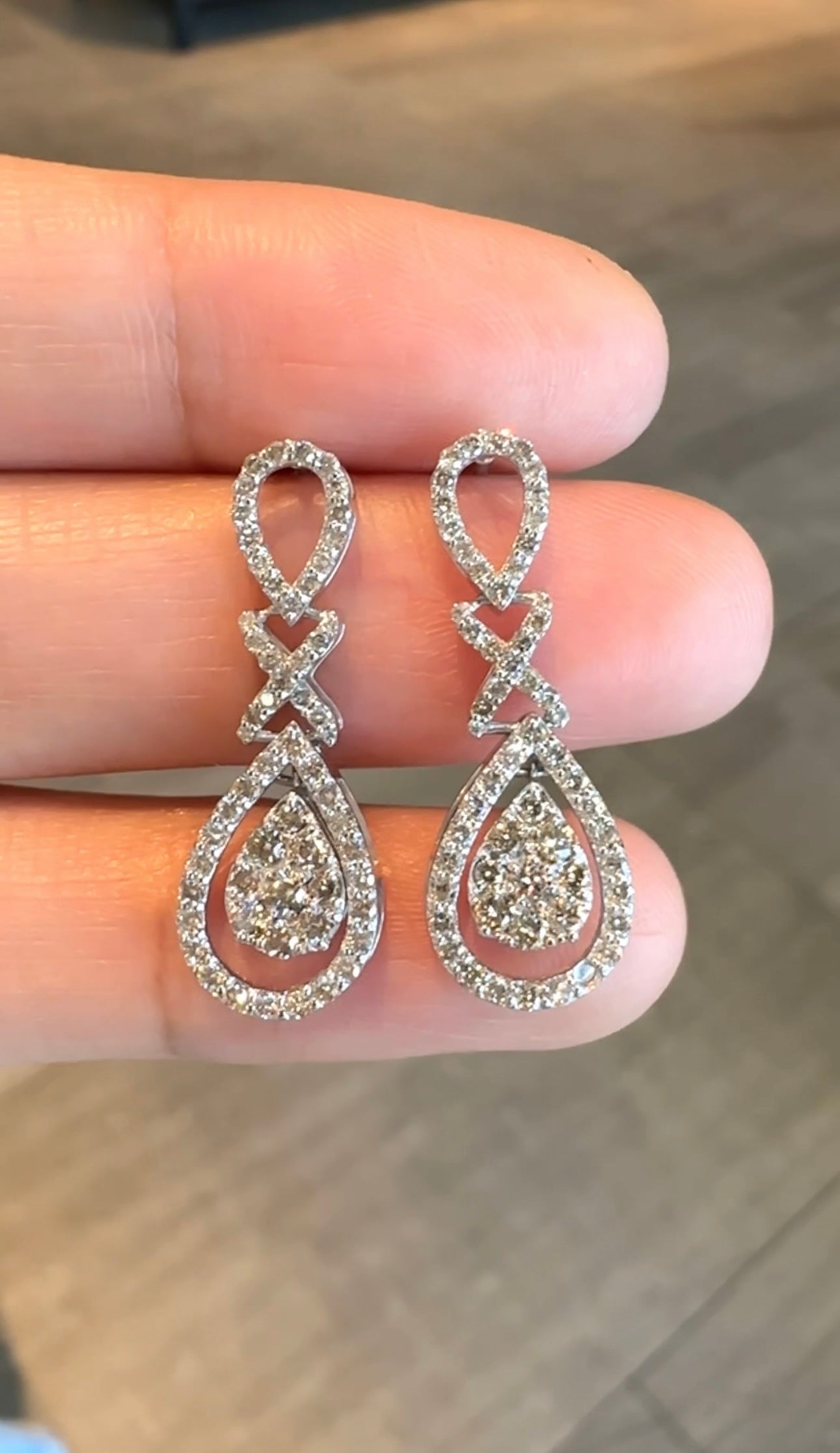 DIXIE Dangling Earrings