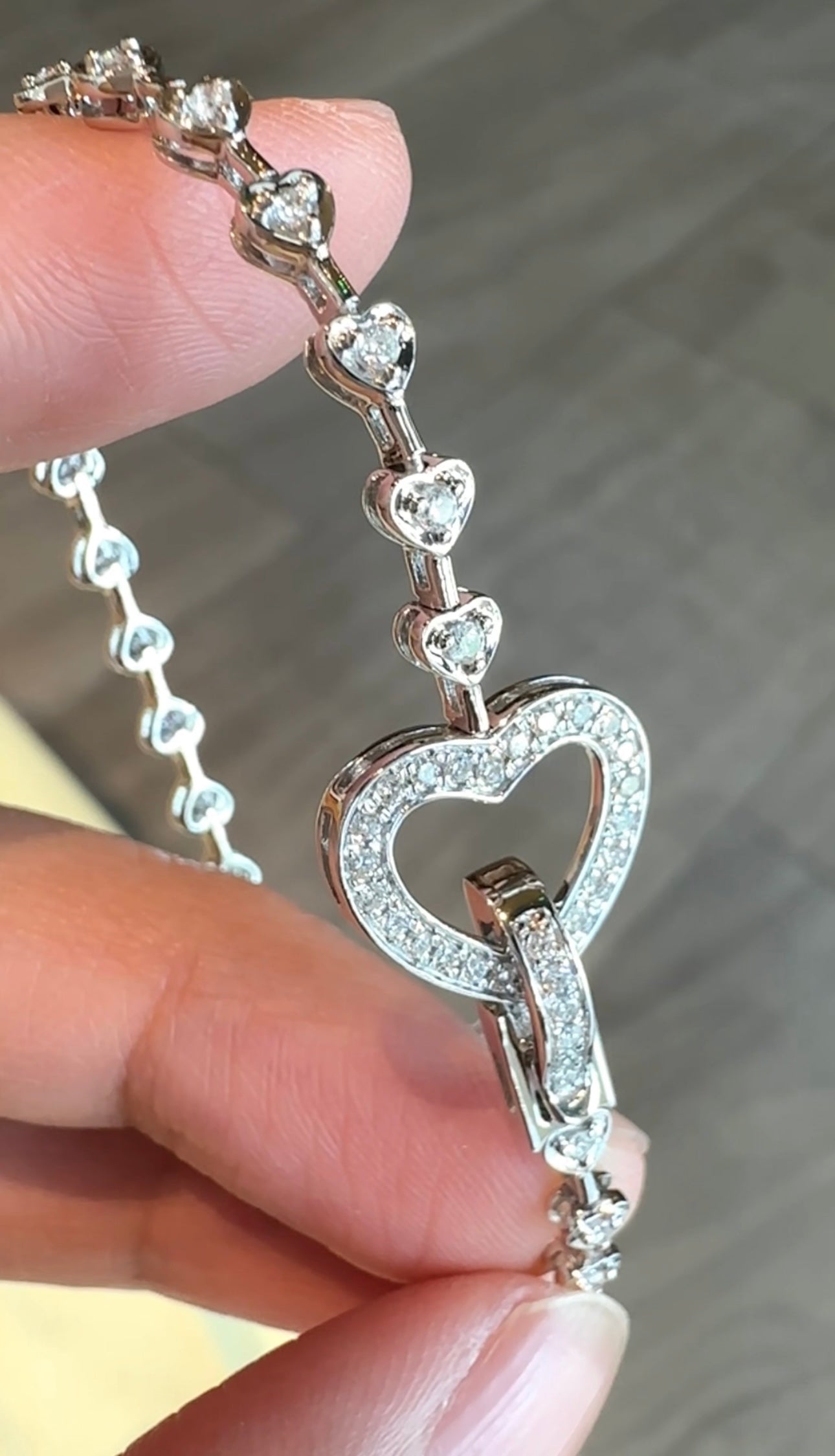 Jessica Heart Tennis Bracelet