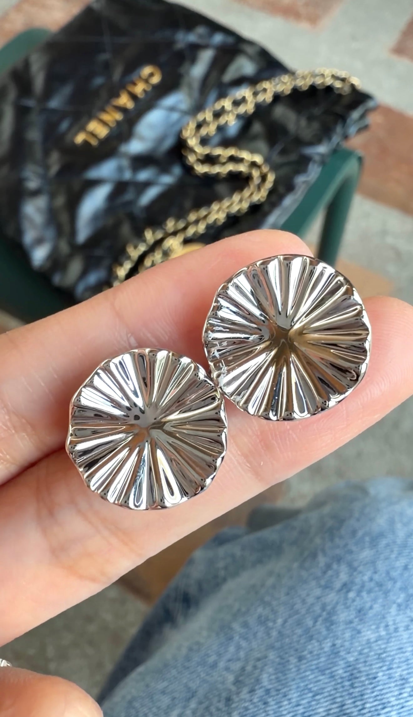 AURORA Ripple White Gold Earrings