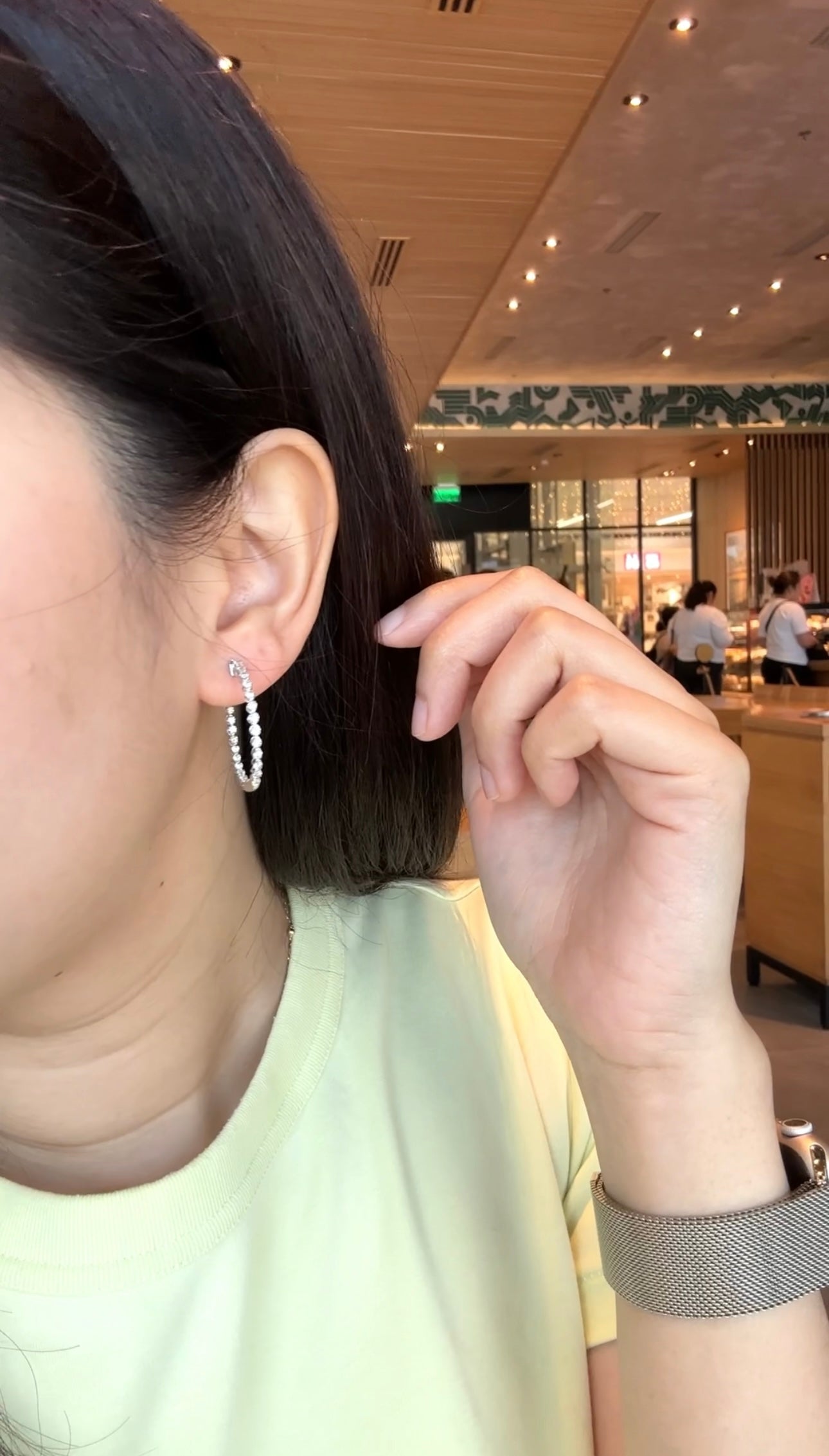 Dee Hoop In & Out Earrings