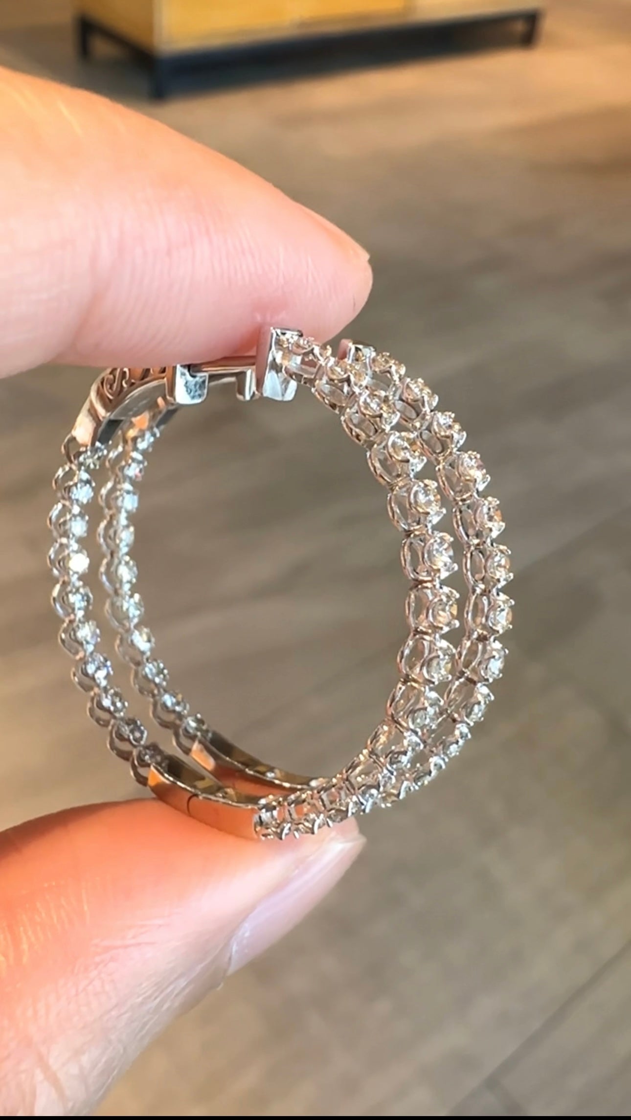 Dee Hoop In & Out Earrings