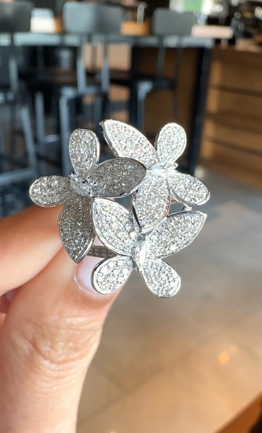 Farah Flower Ring