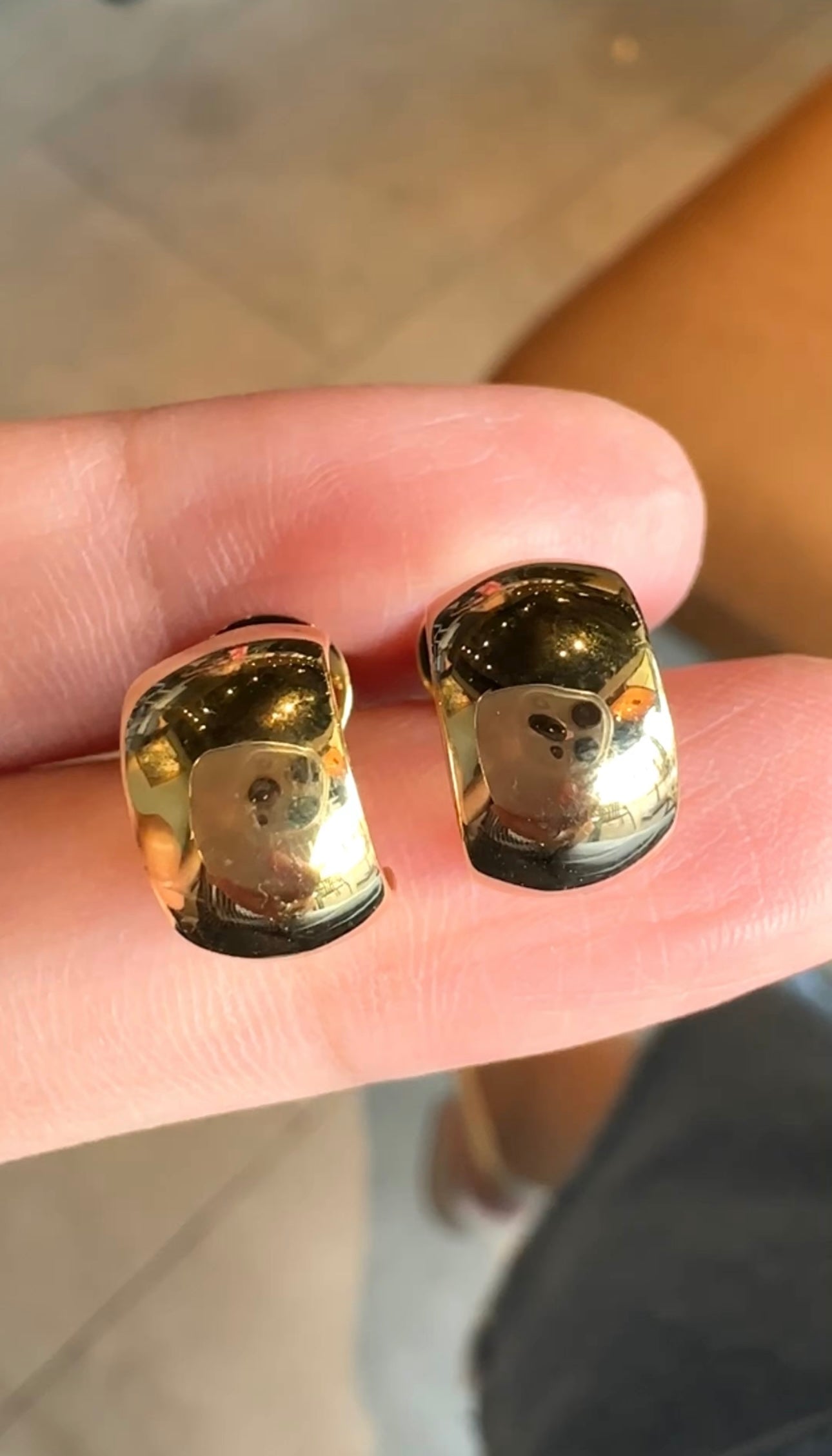 VEDA Hoop Earrings