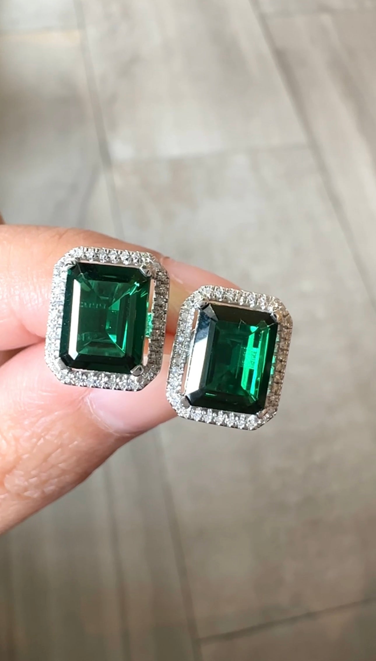 ODETTE Emerald Earrings